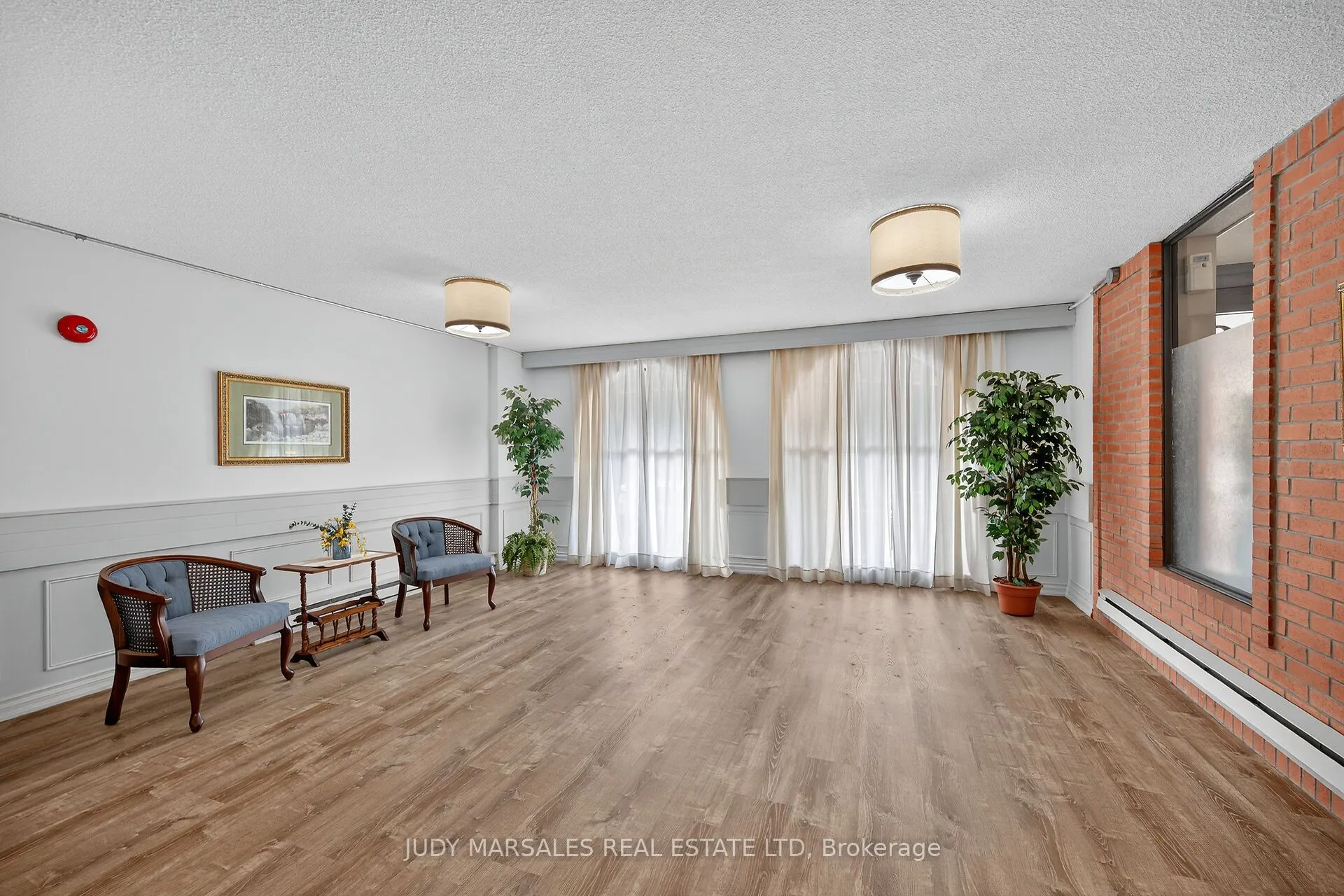 23 Main Street, #507