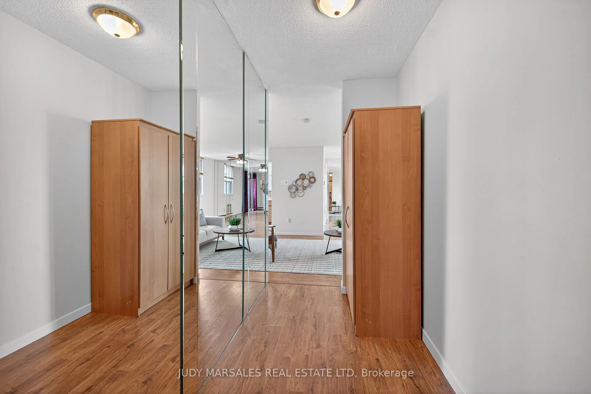 23 Main Street, #507