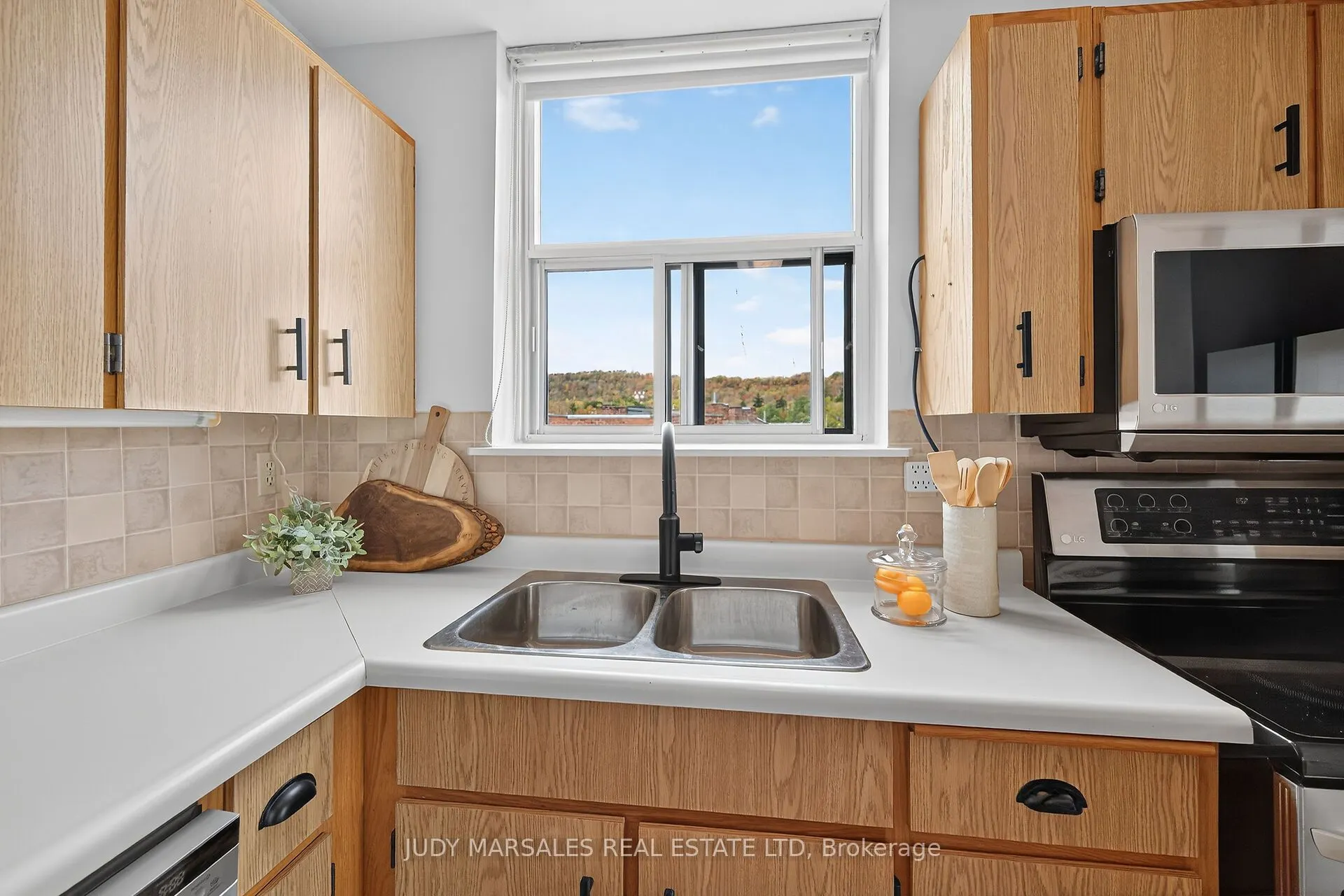 23 Main Street, #507