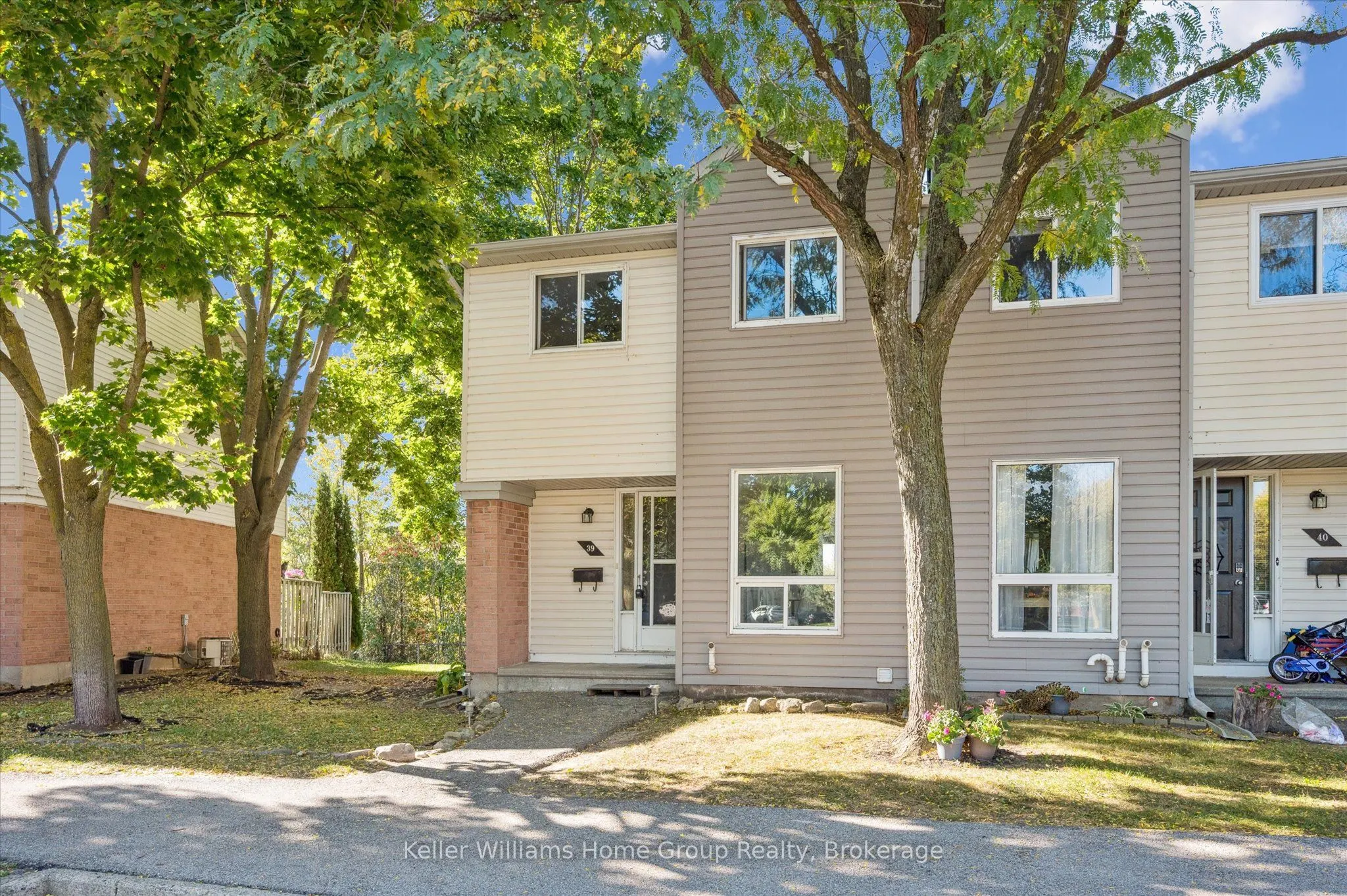 40 Imperial Road N, #39