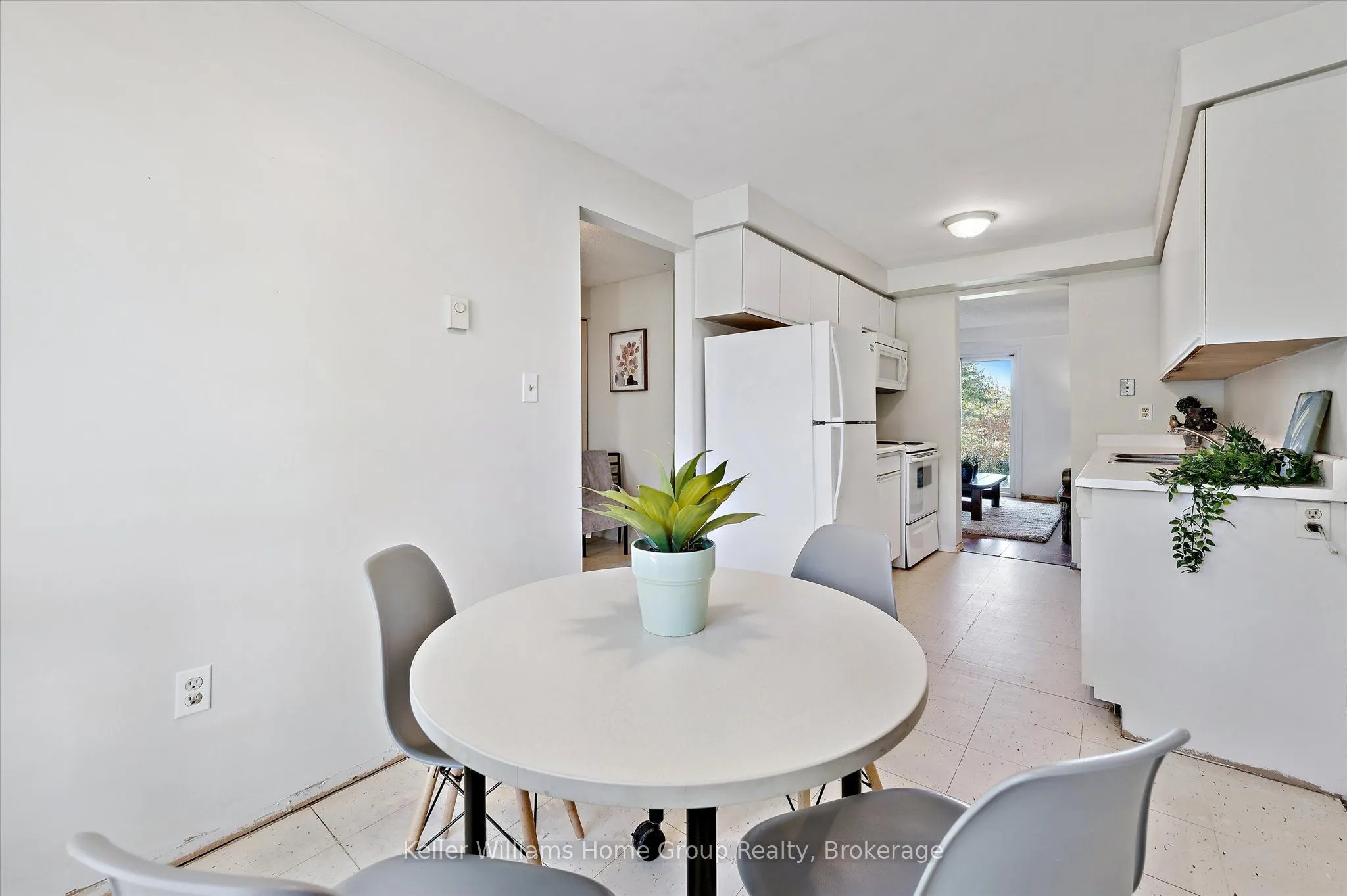 40 Imperial Road N, #39