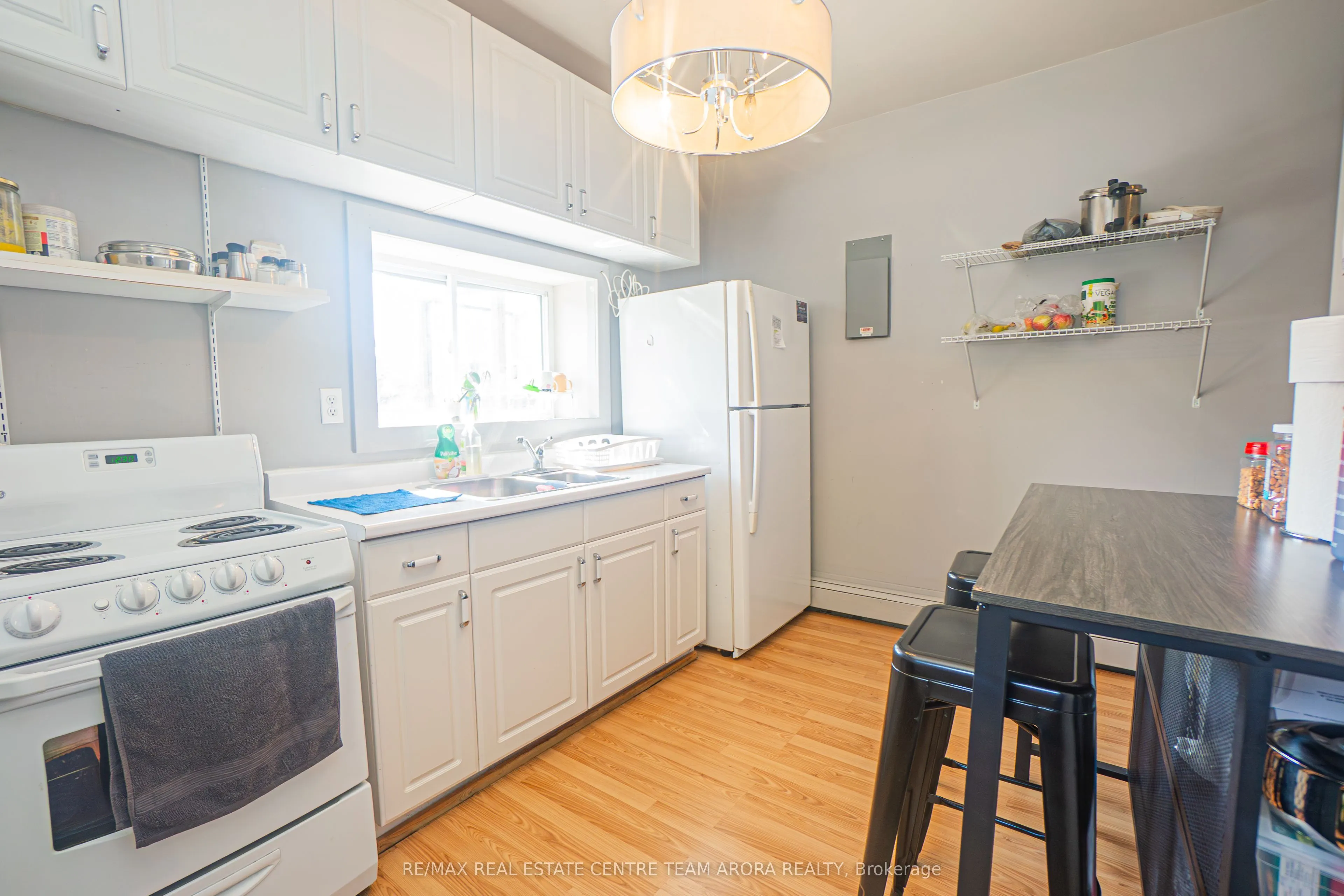 19 QUINTE VIEW Drive