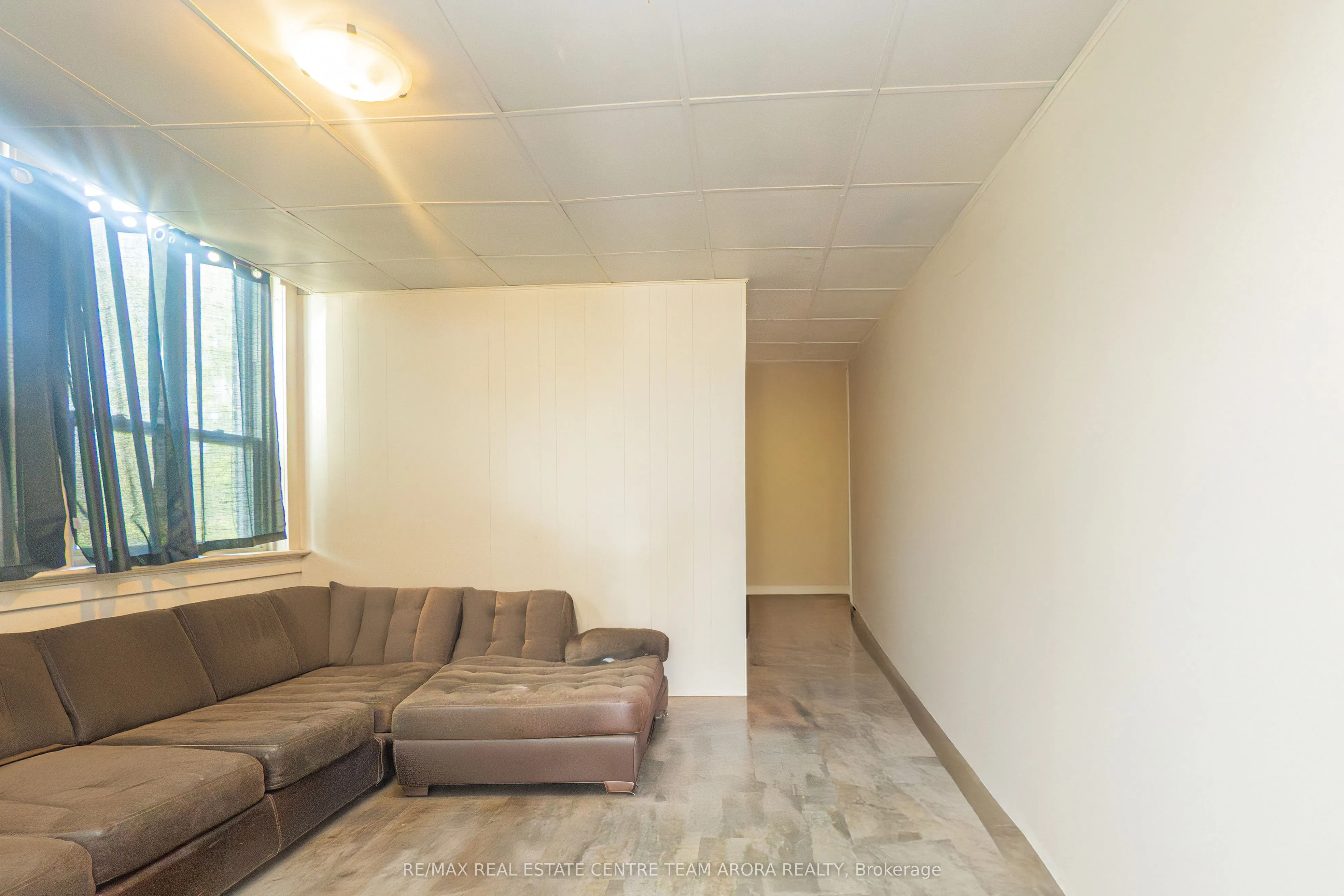 19 QUINTE VIEW Drive