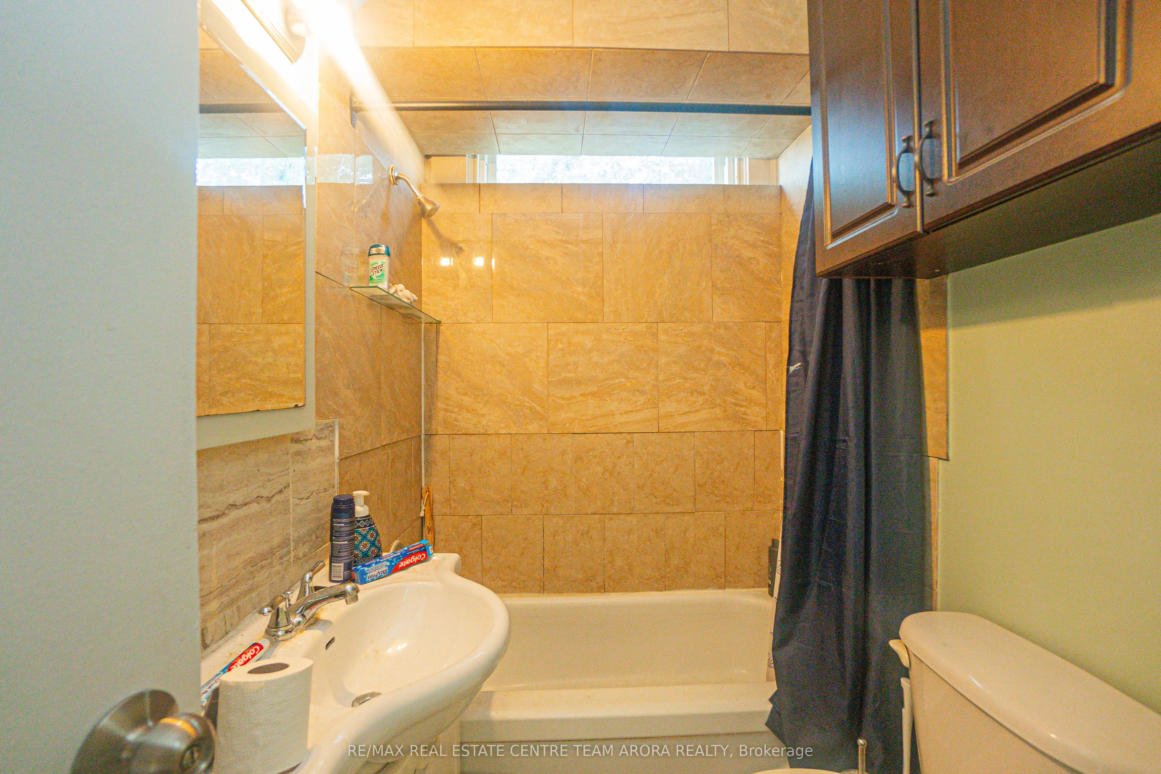 19 QUINTE VIEW Drive