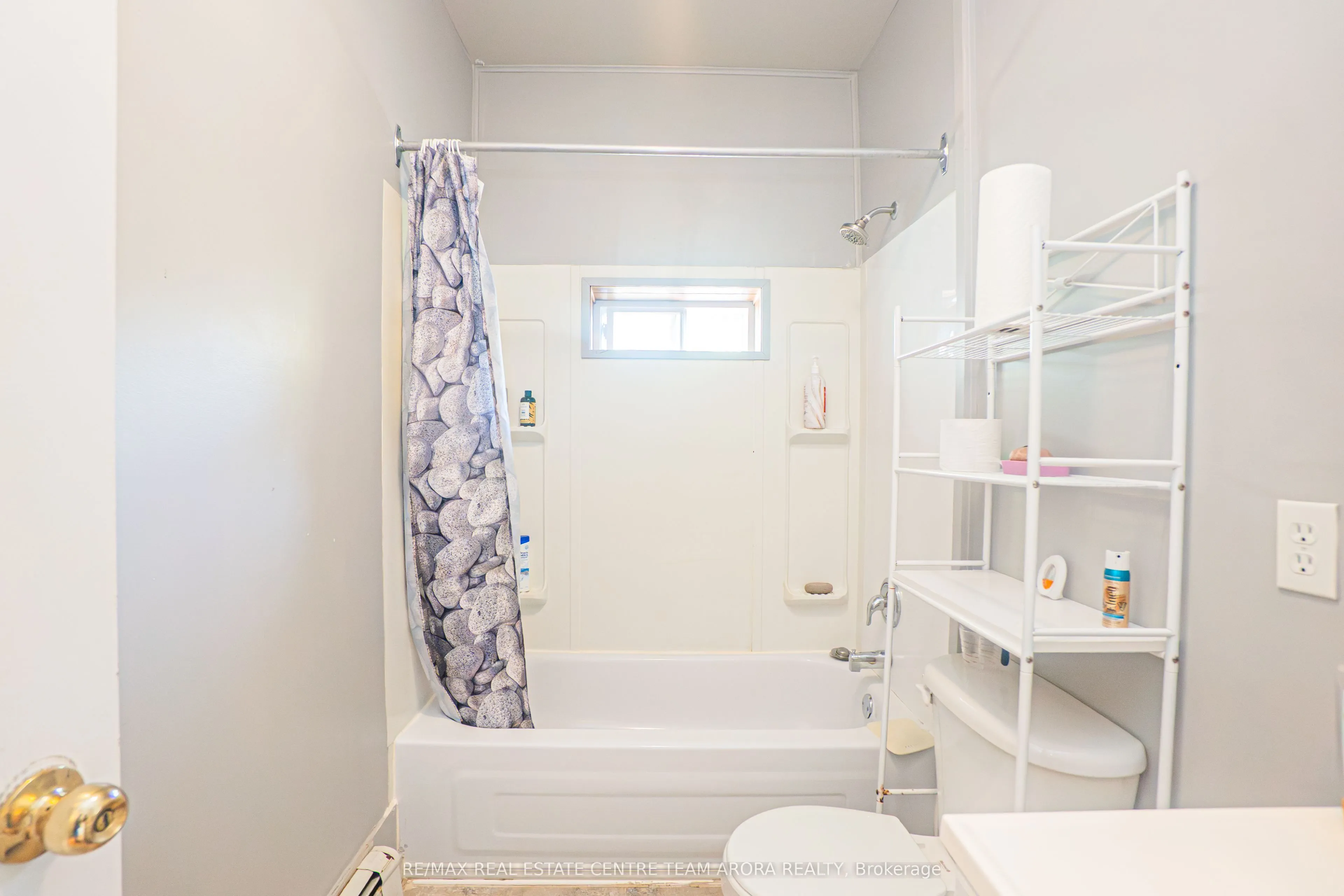 19 QUINTE VIEW Drive