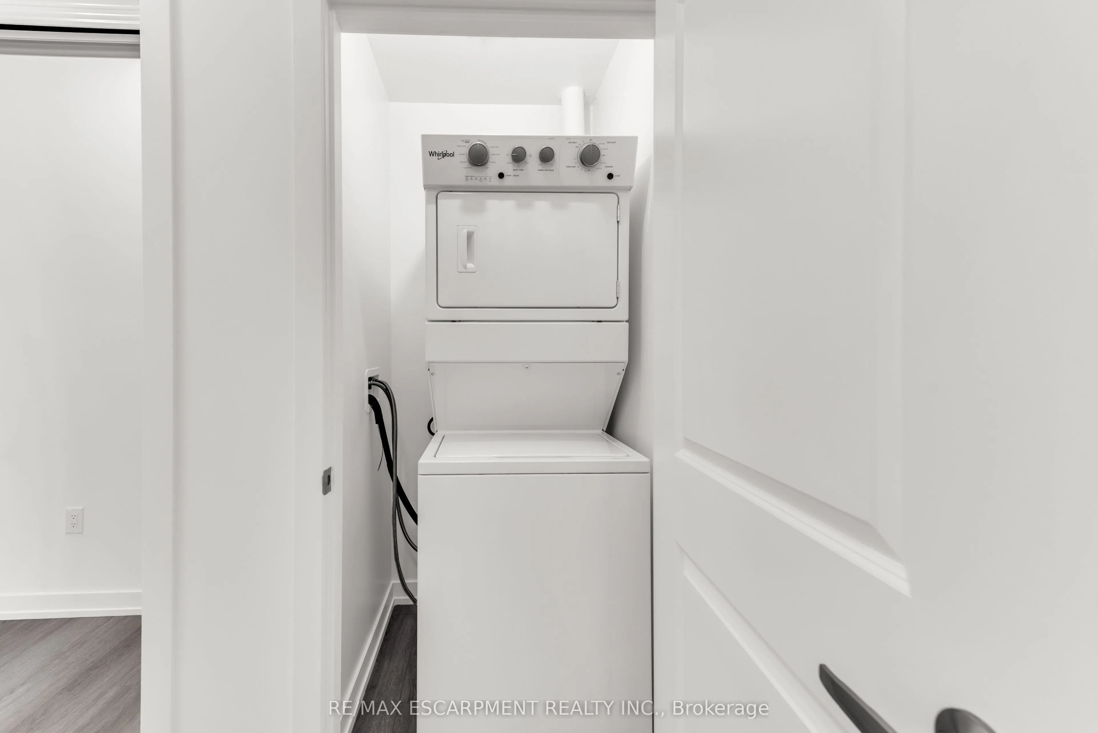 460 Dundas Street E, #502