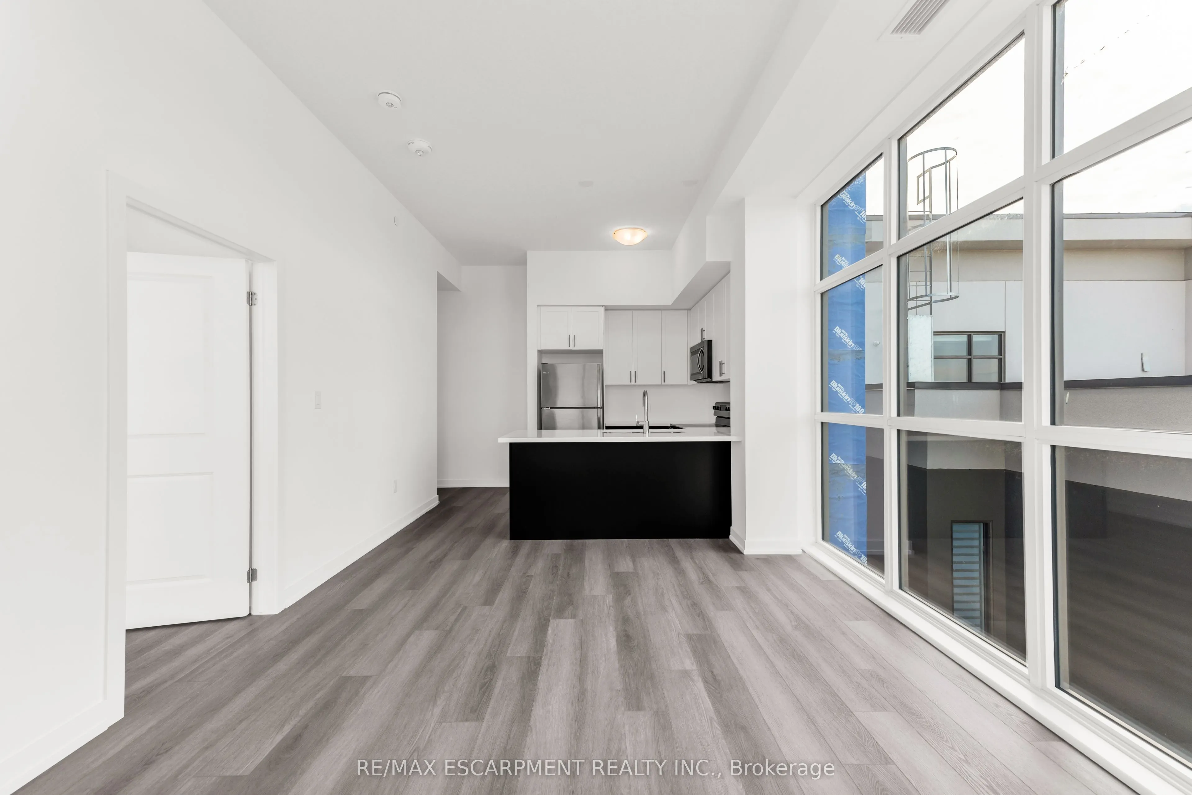 460 Dundas Street E, #502