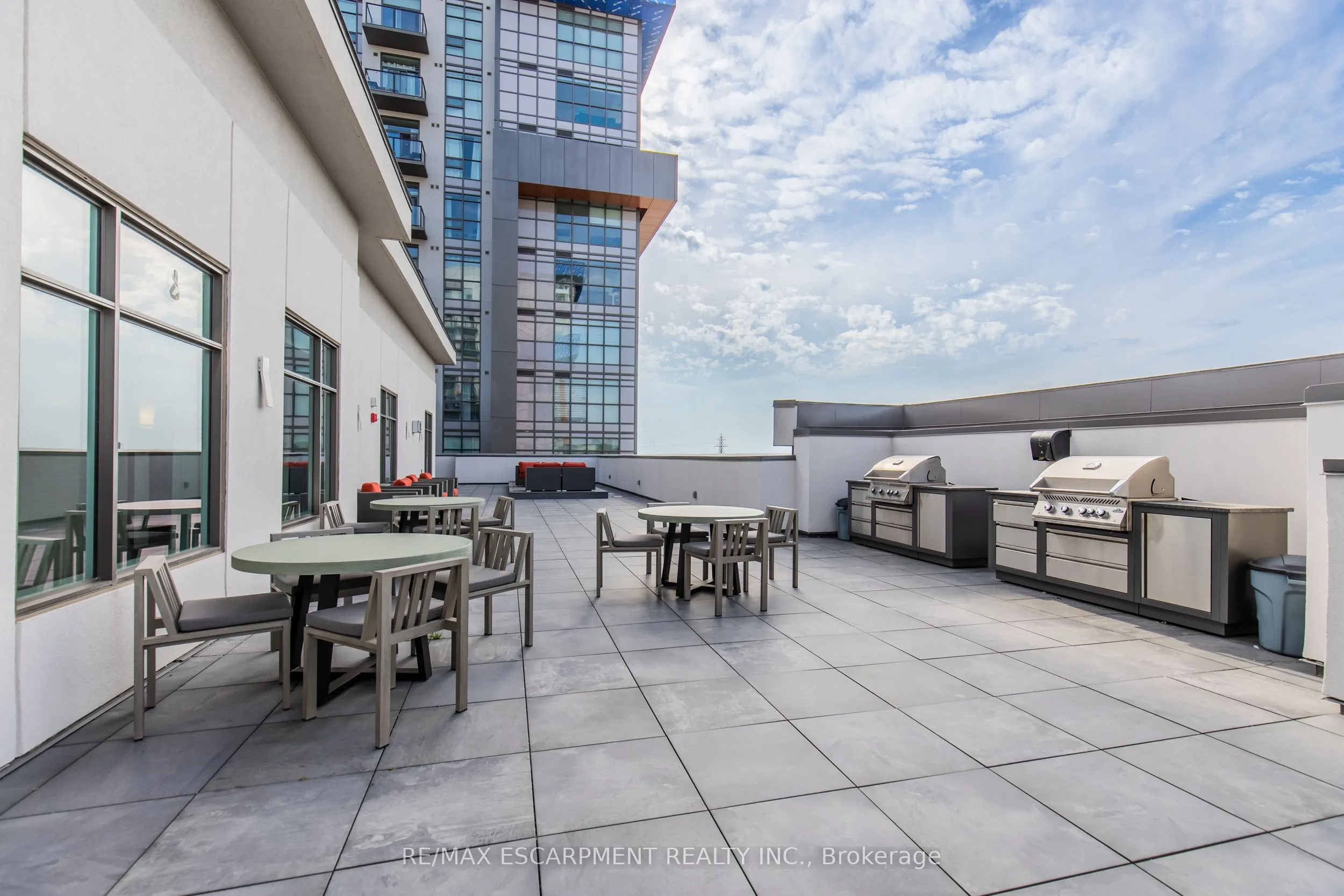 460 Dundas Street E, #502