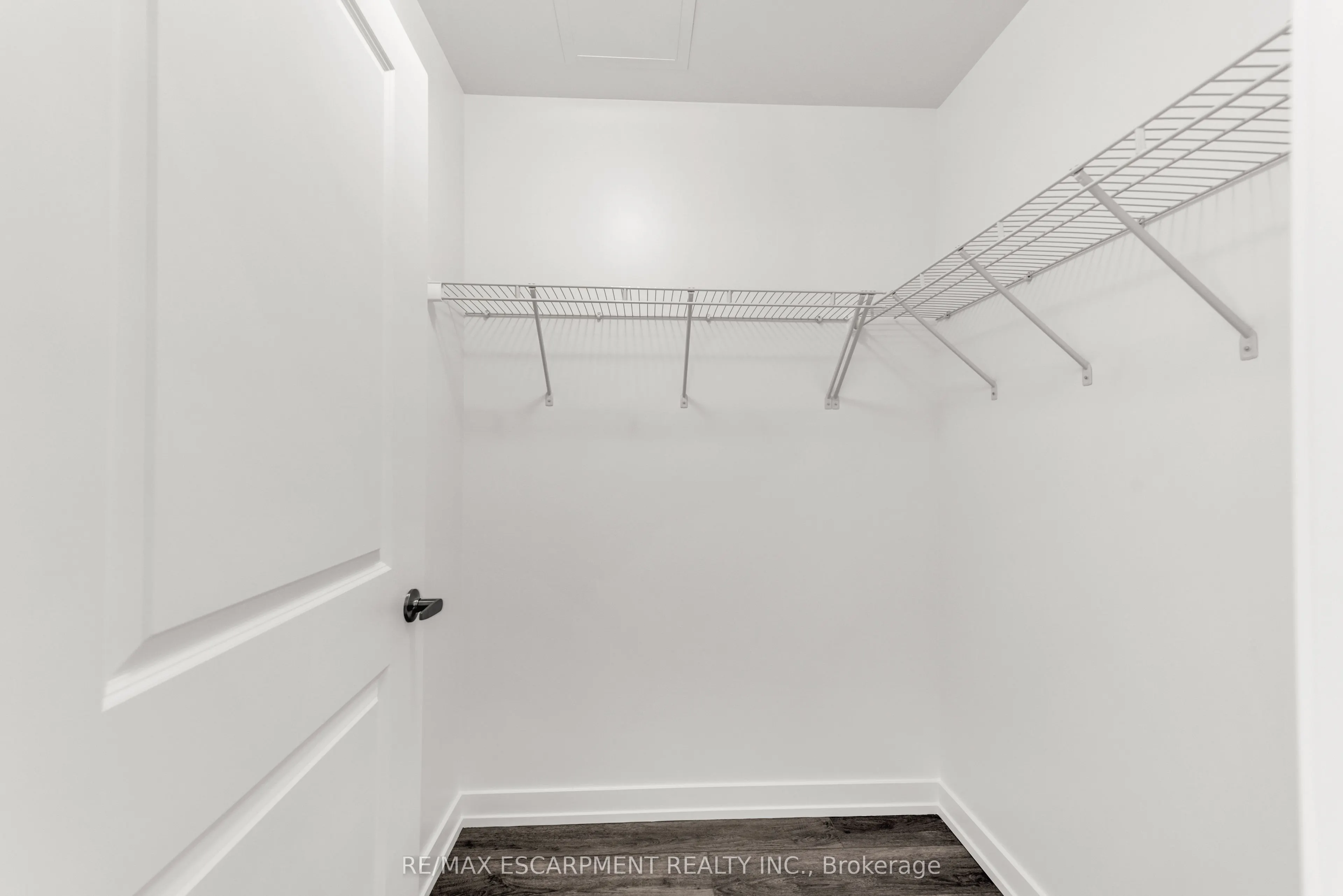 460 Dundas Street E, #502