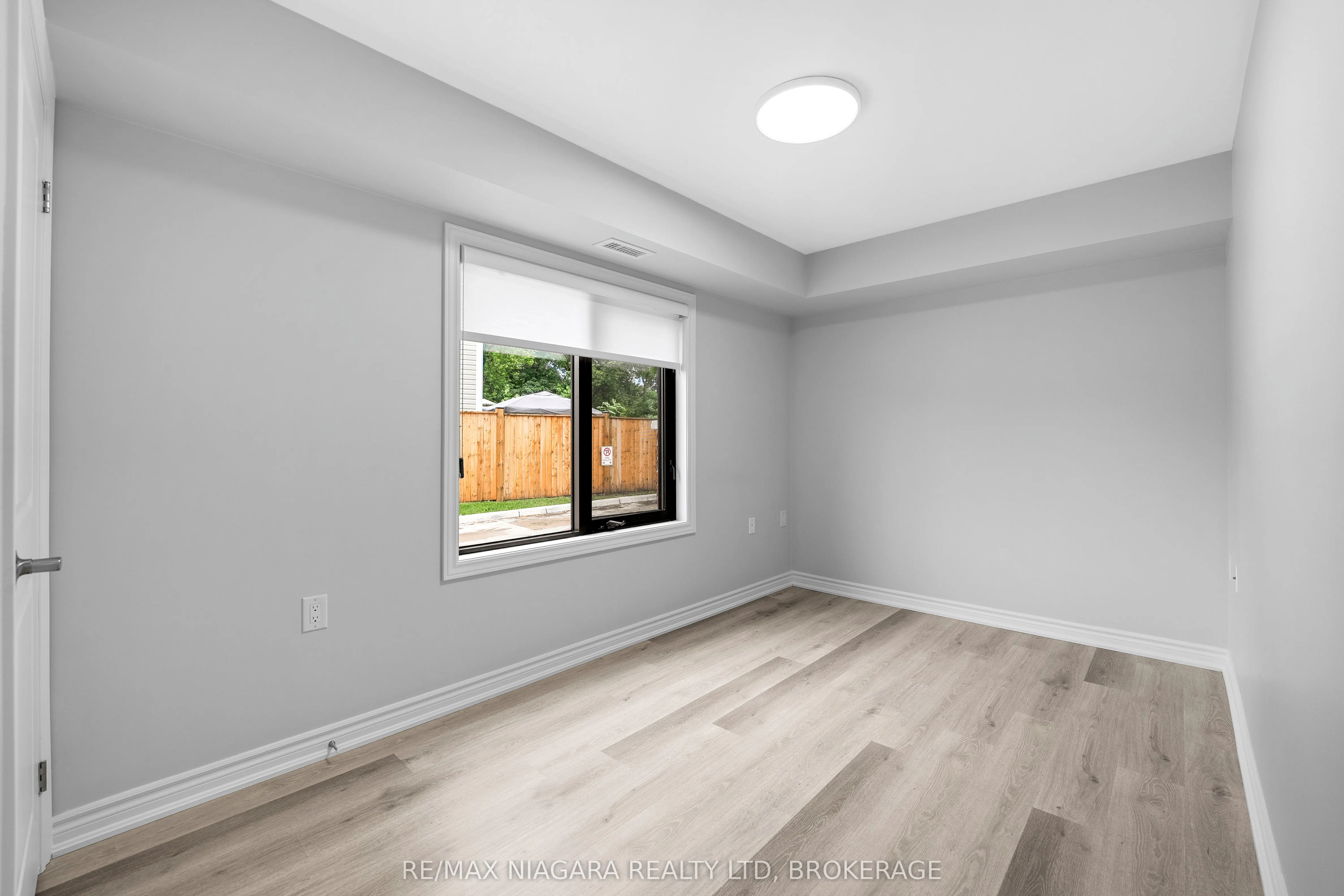 63 Vine Street S, #103