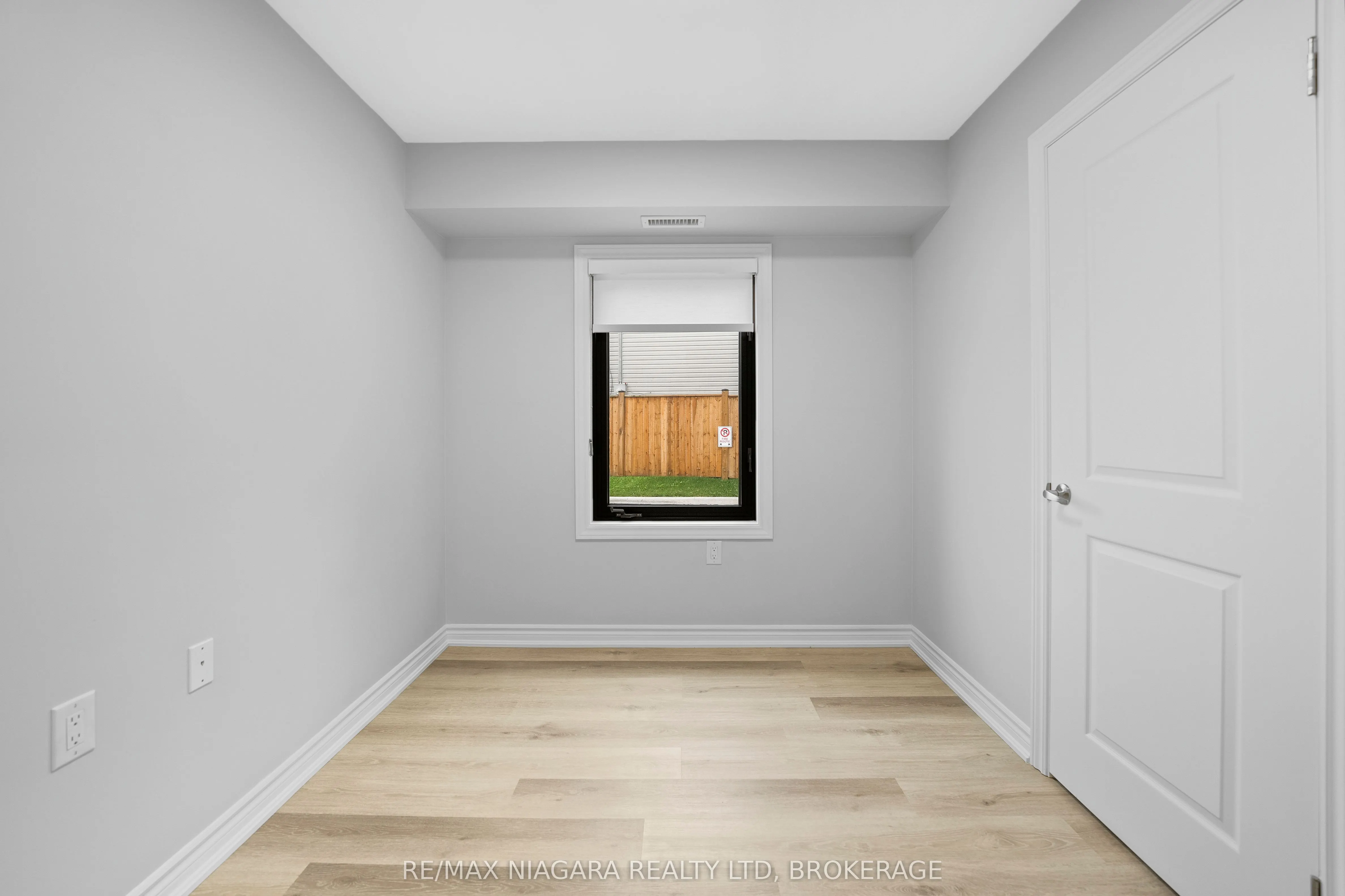 63 Vine Street S, #103