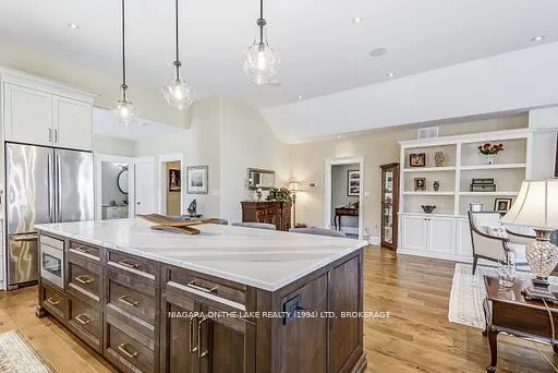 12 Stoneridge Crescent