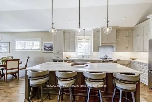 12 Stoneridge Crescent