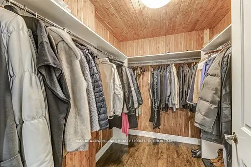 12 Stoneridge Crescent