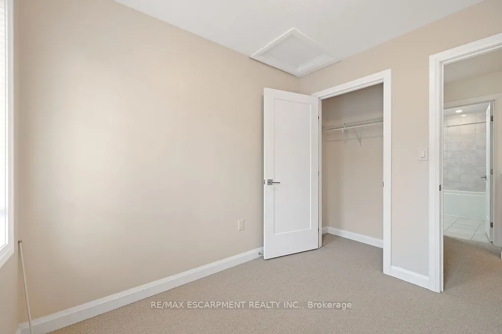 1169 Garner Road E, #33