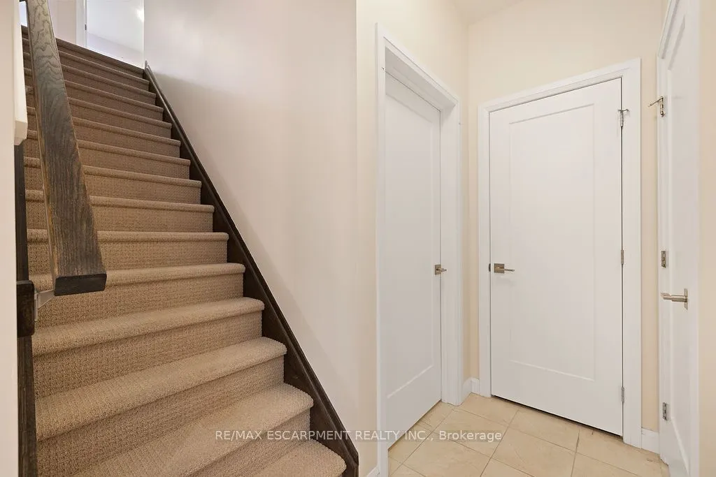 1169 Garner Road E, #33