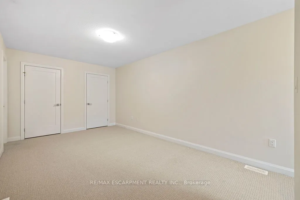 1169 Garner Road E, #33