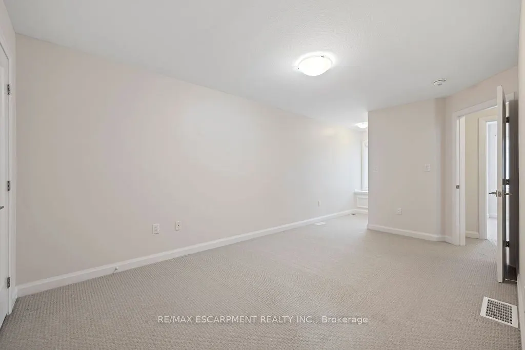 1169 Garner Road E, #33