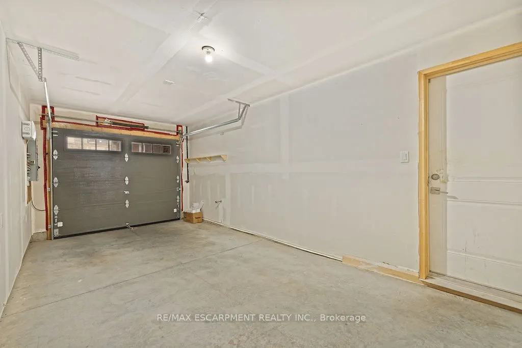 1169 Garner Road E, #33