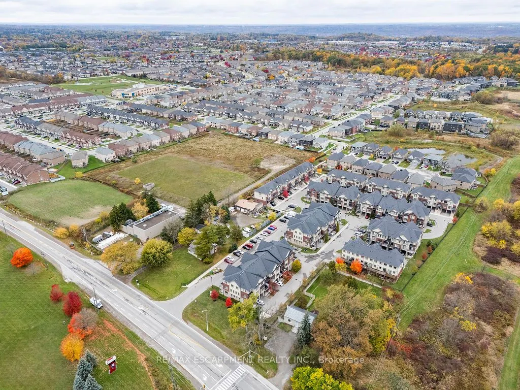 1169 Garner Road E, #33