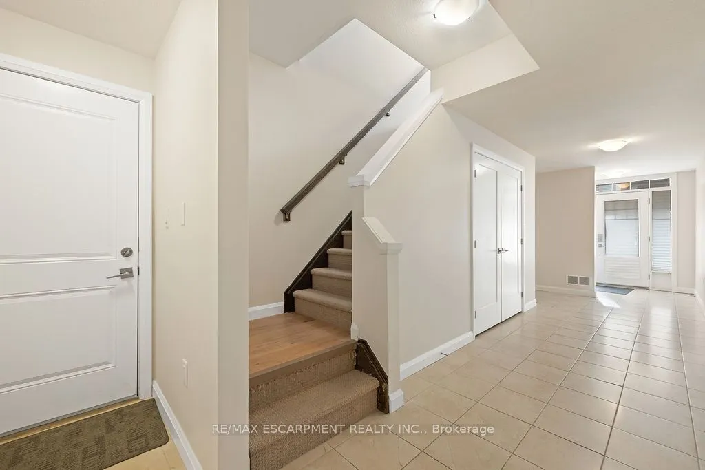 1169 Garner Road E, #33