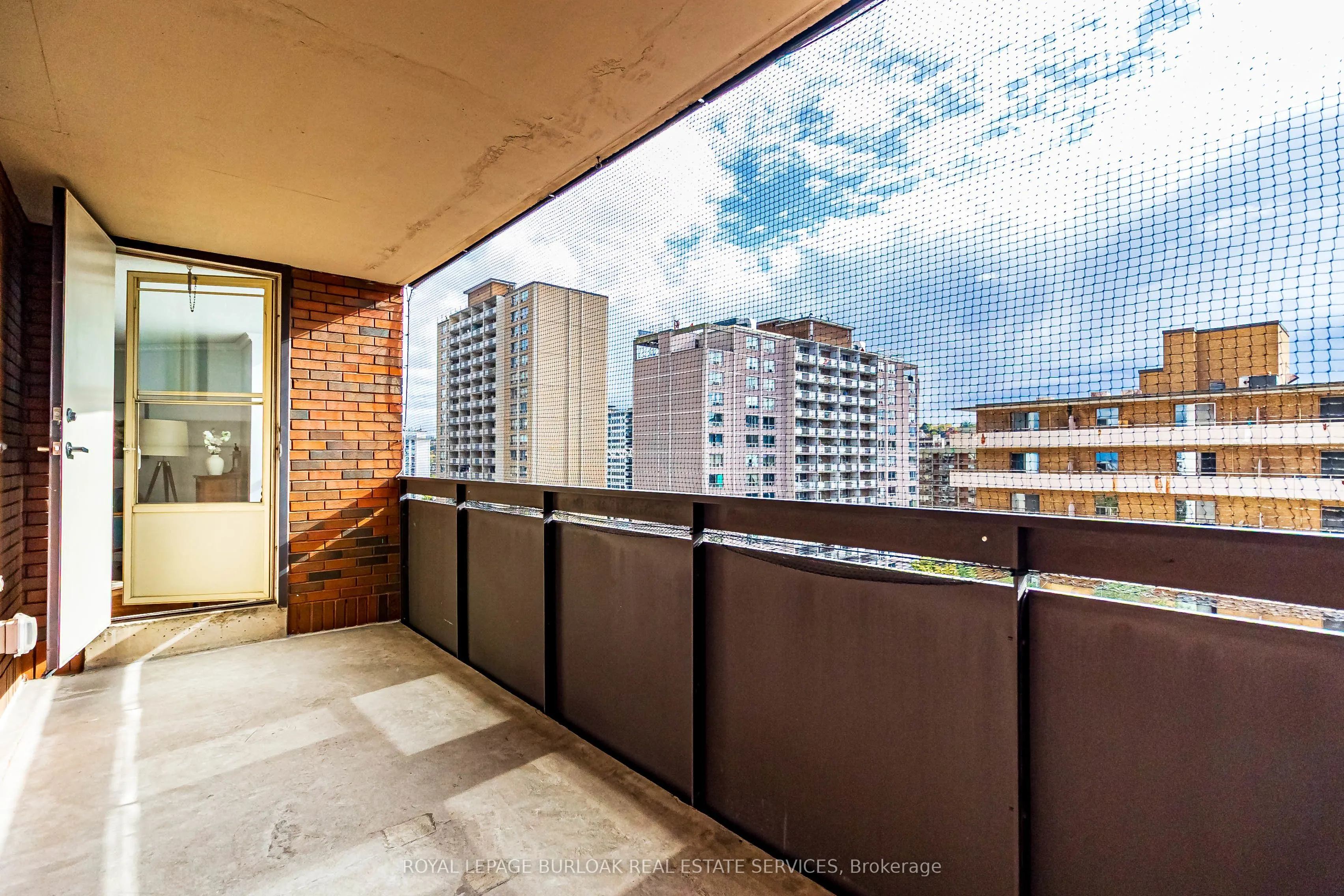 222 Jackson Street W, #1003