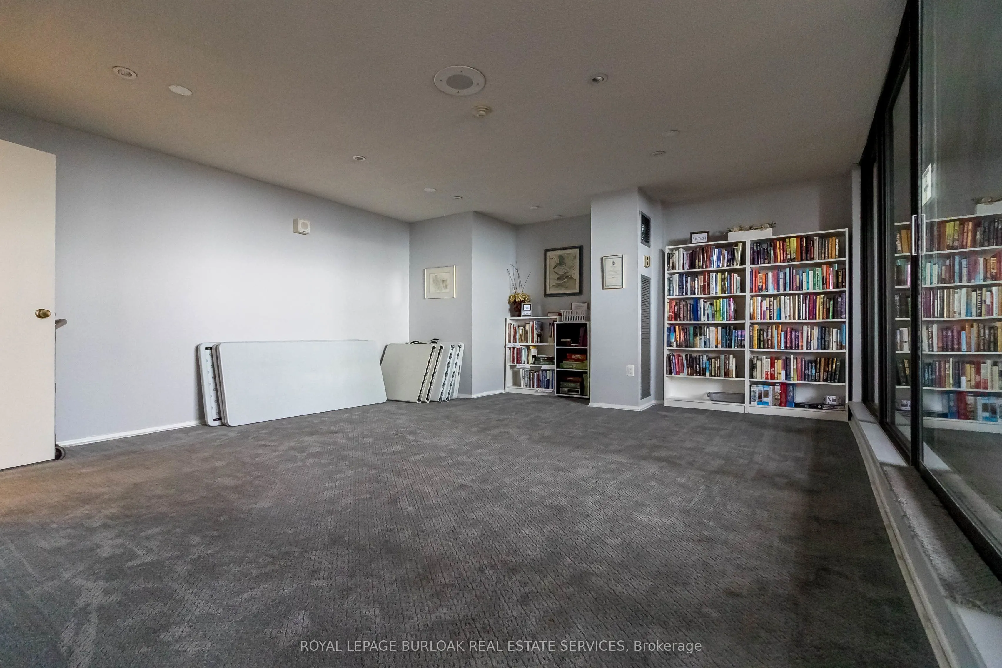 222 Jackson Street W, #1003