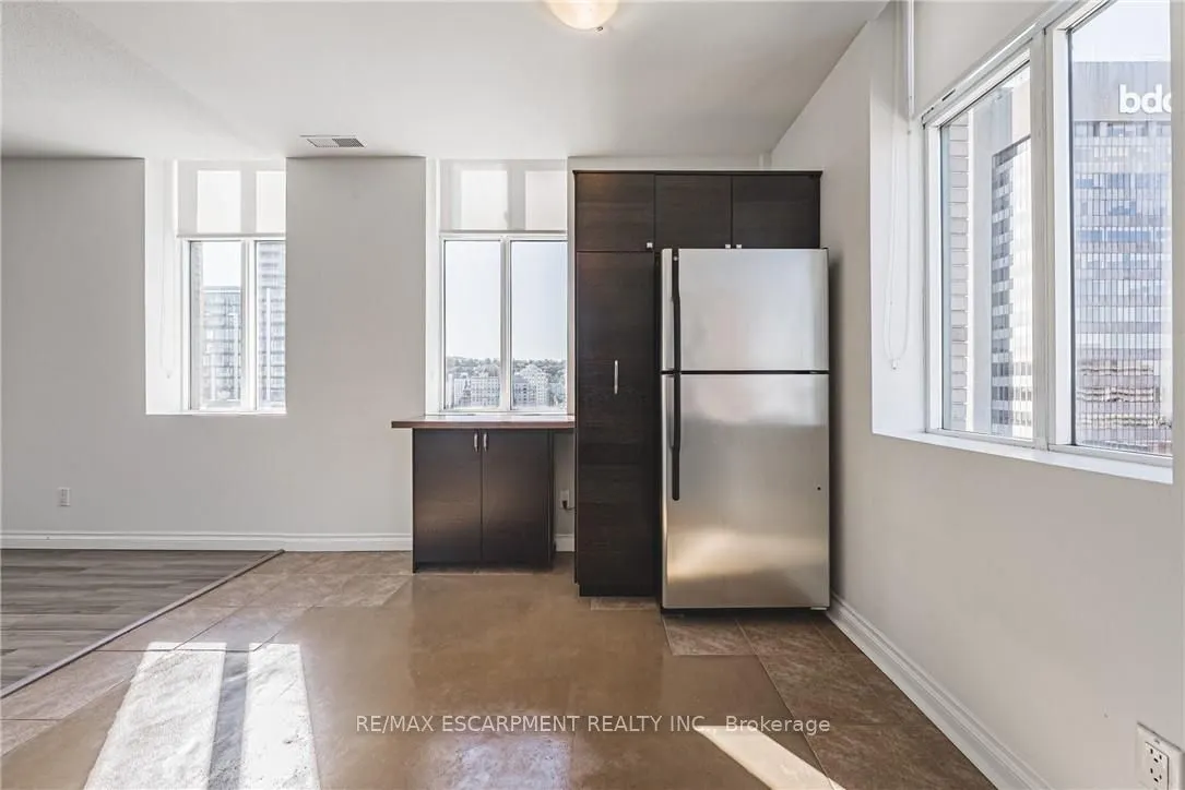 36 JAMES Street S, #1205