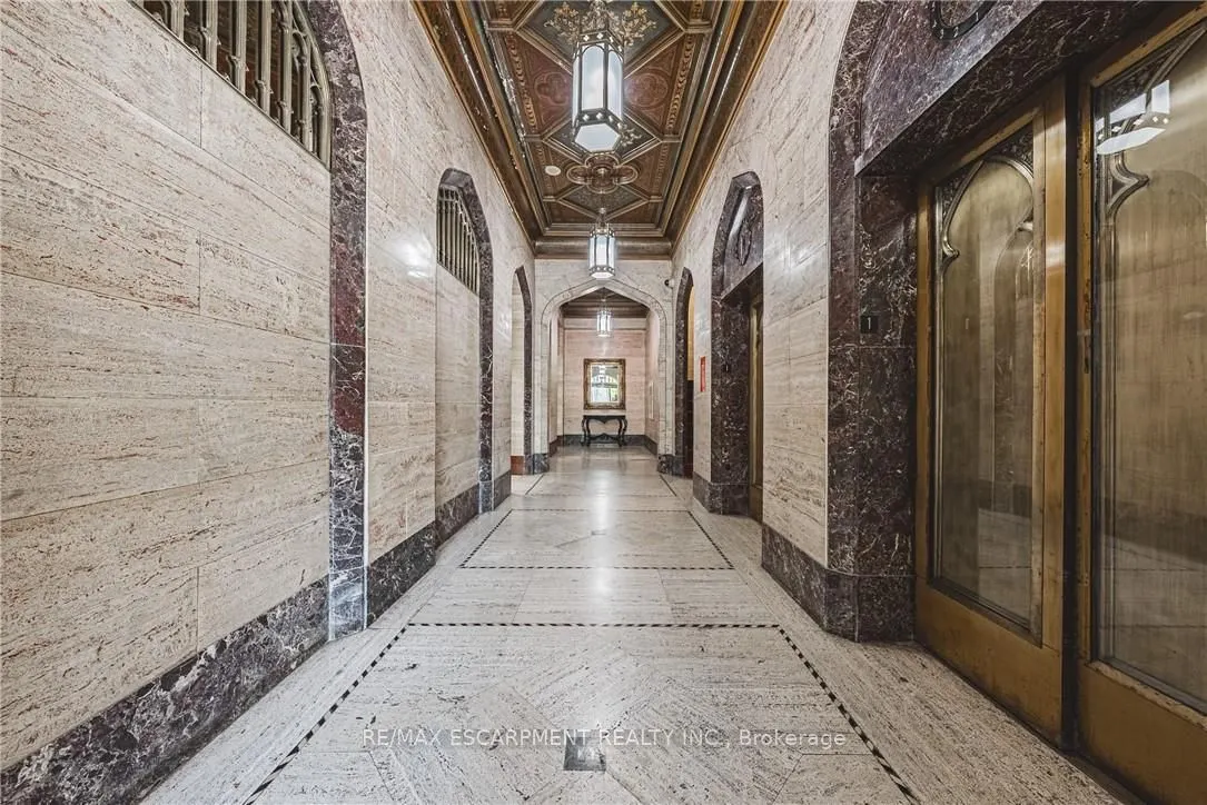 36 JAMES Street S, #1205