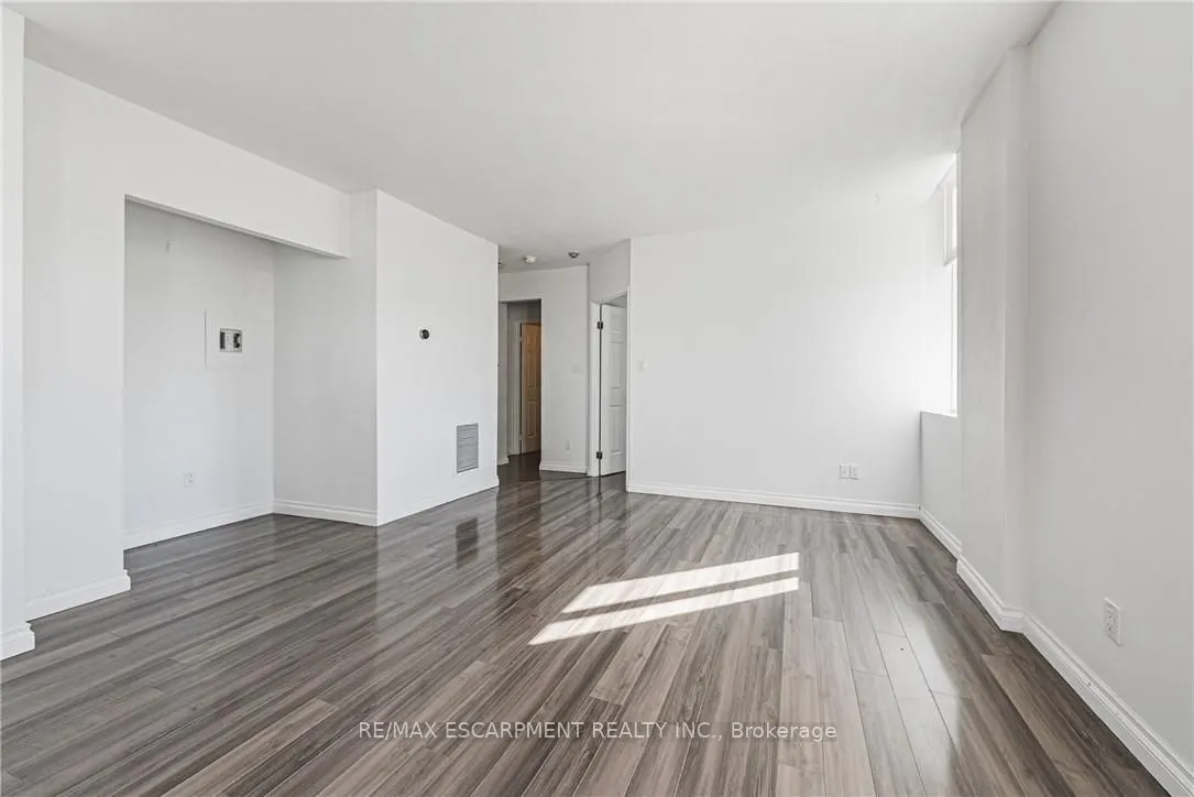 36 JAMES Street S, #1205