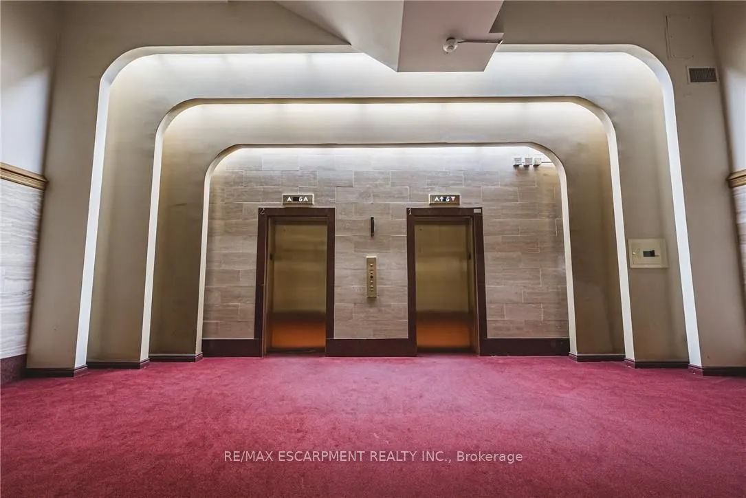 36 JAMES Street S, #1205