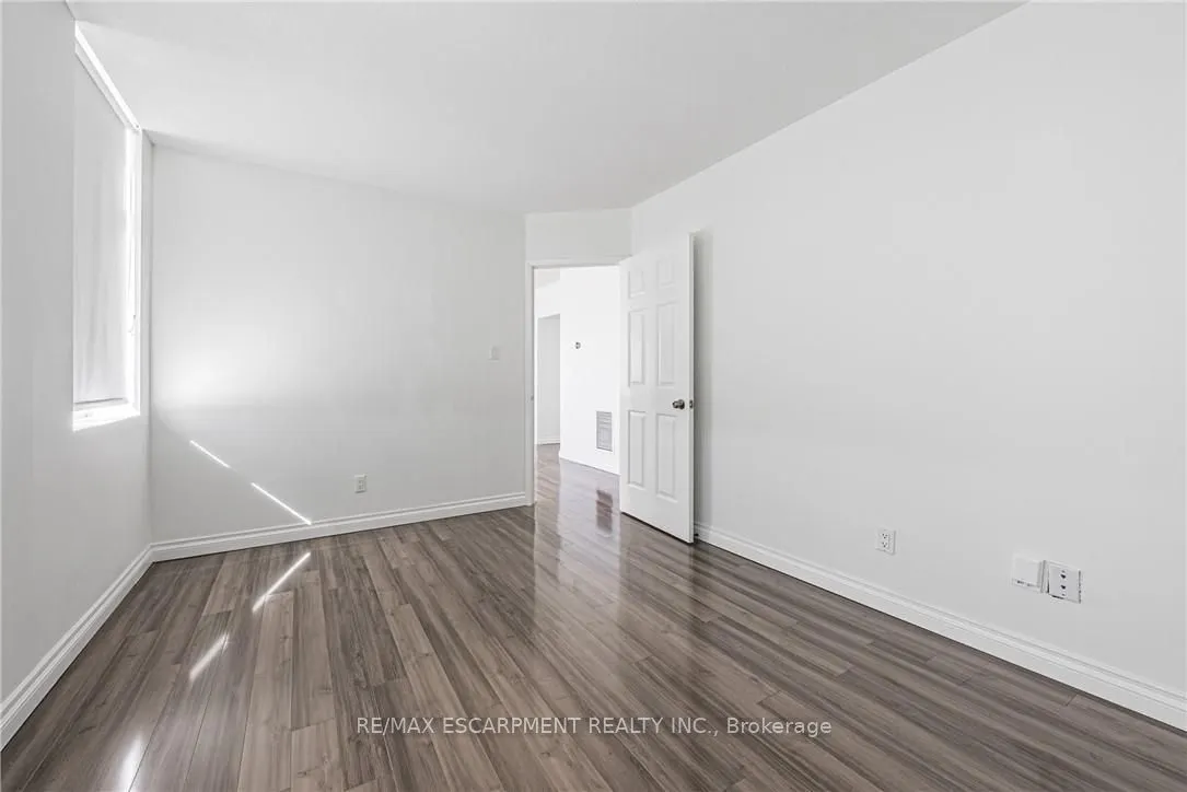 36 JAMES Street S, #1205