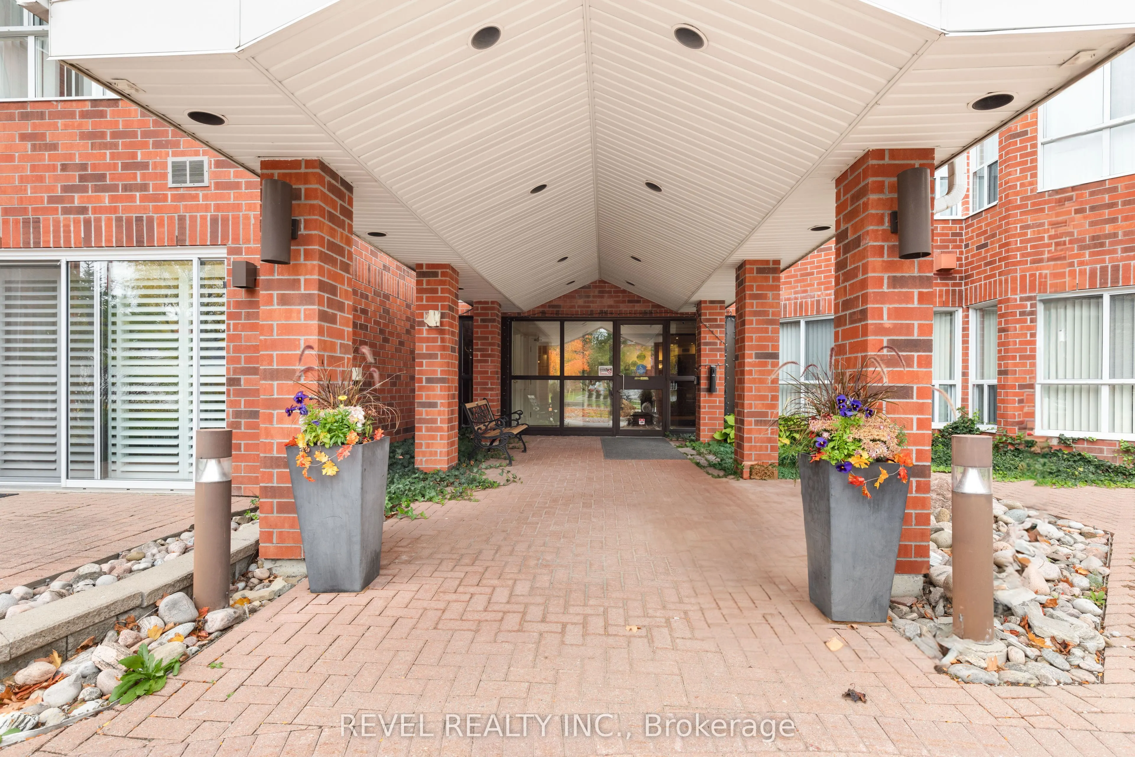 3 Heritage Way, #306