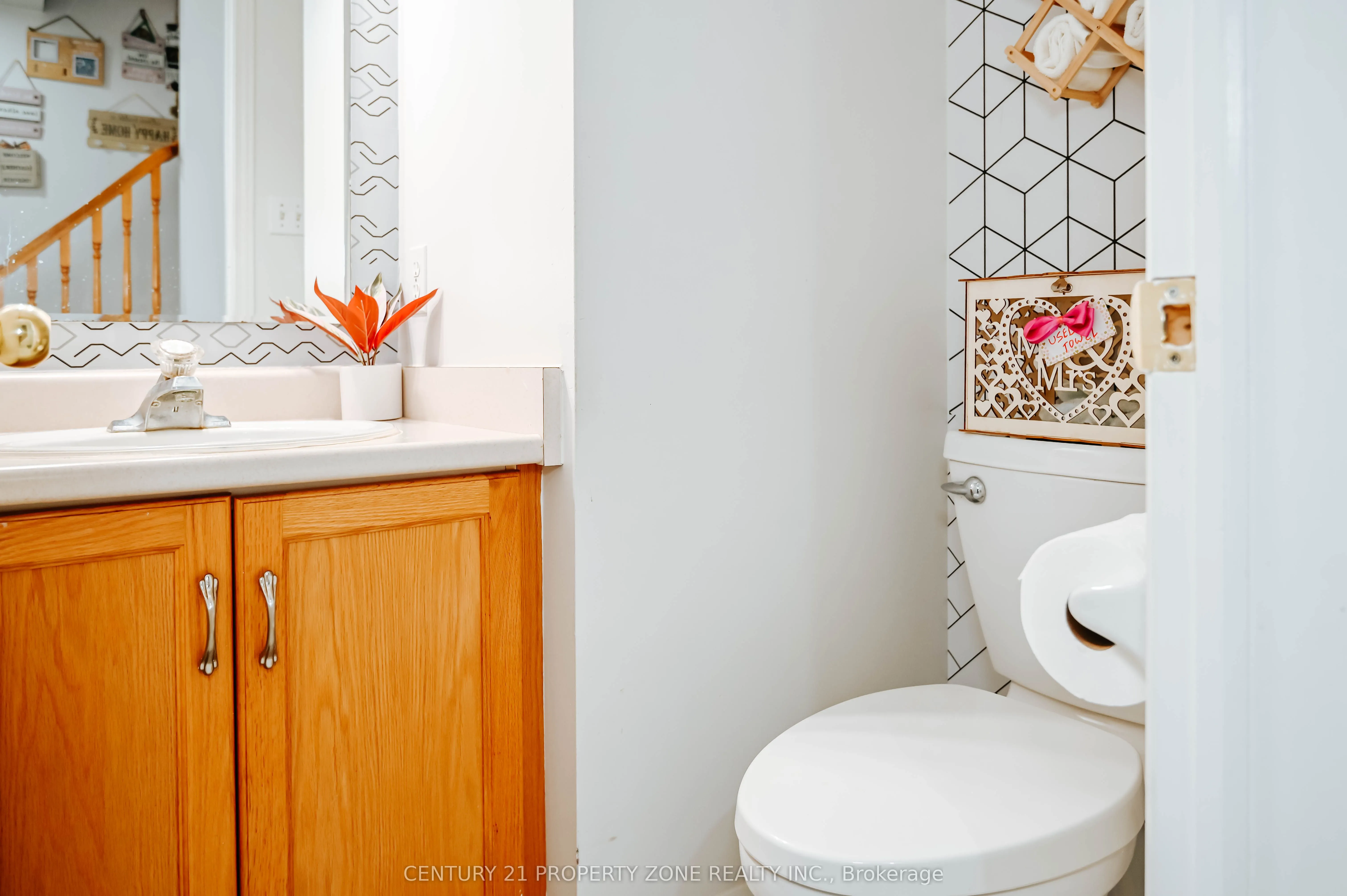 423 OLD NEWBURY Lane