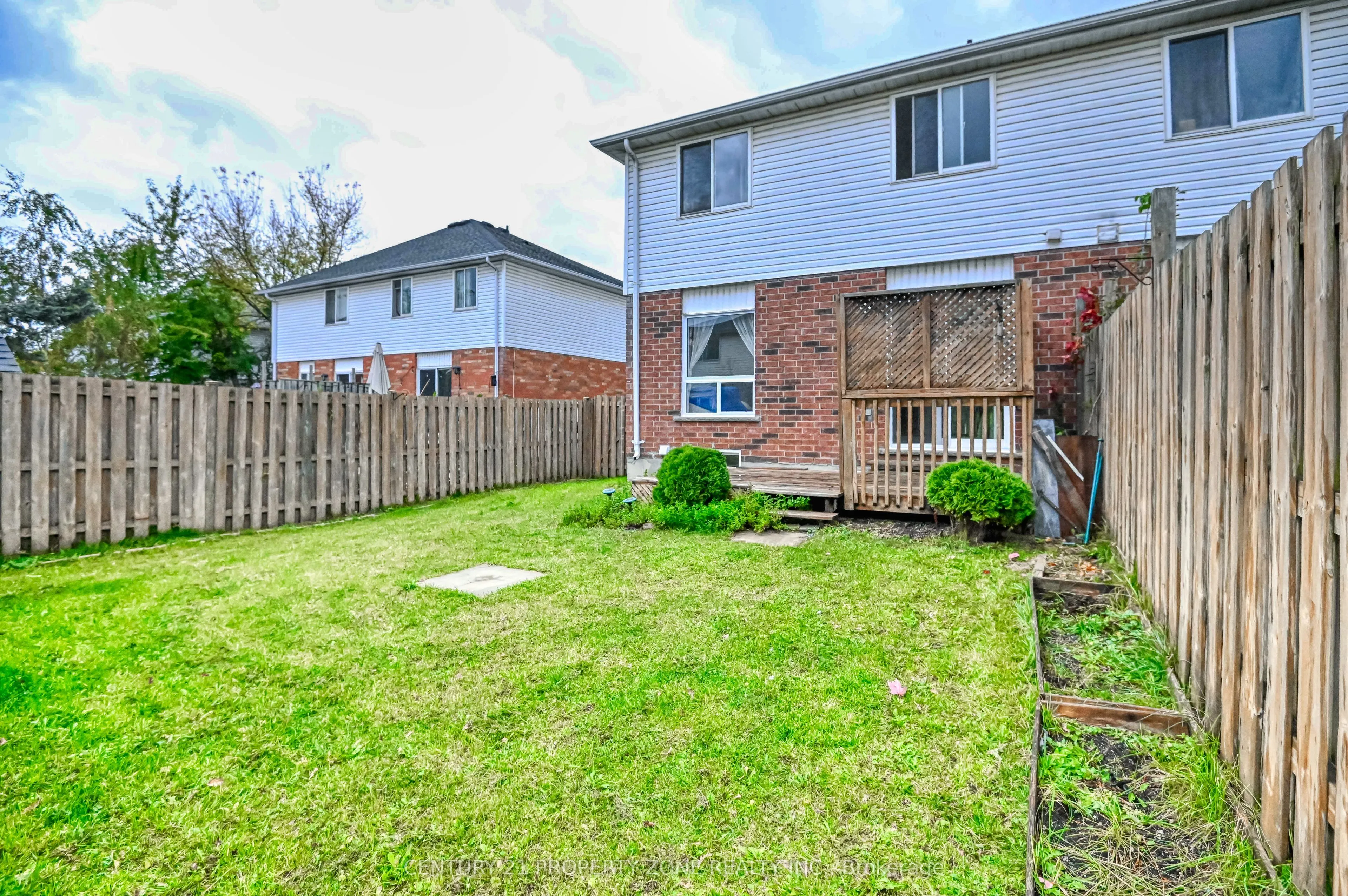 423 OLD NEWBURY Lane