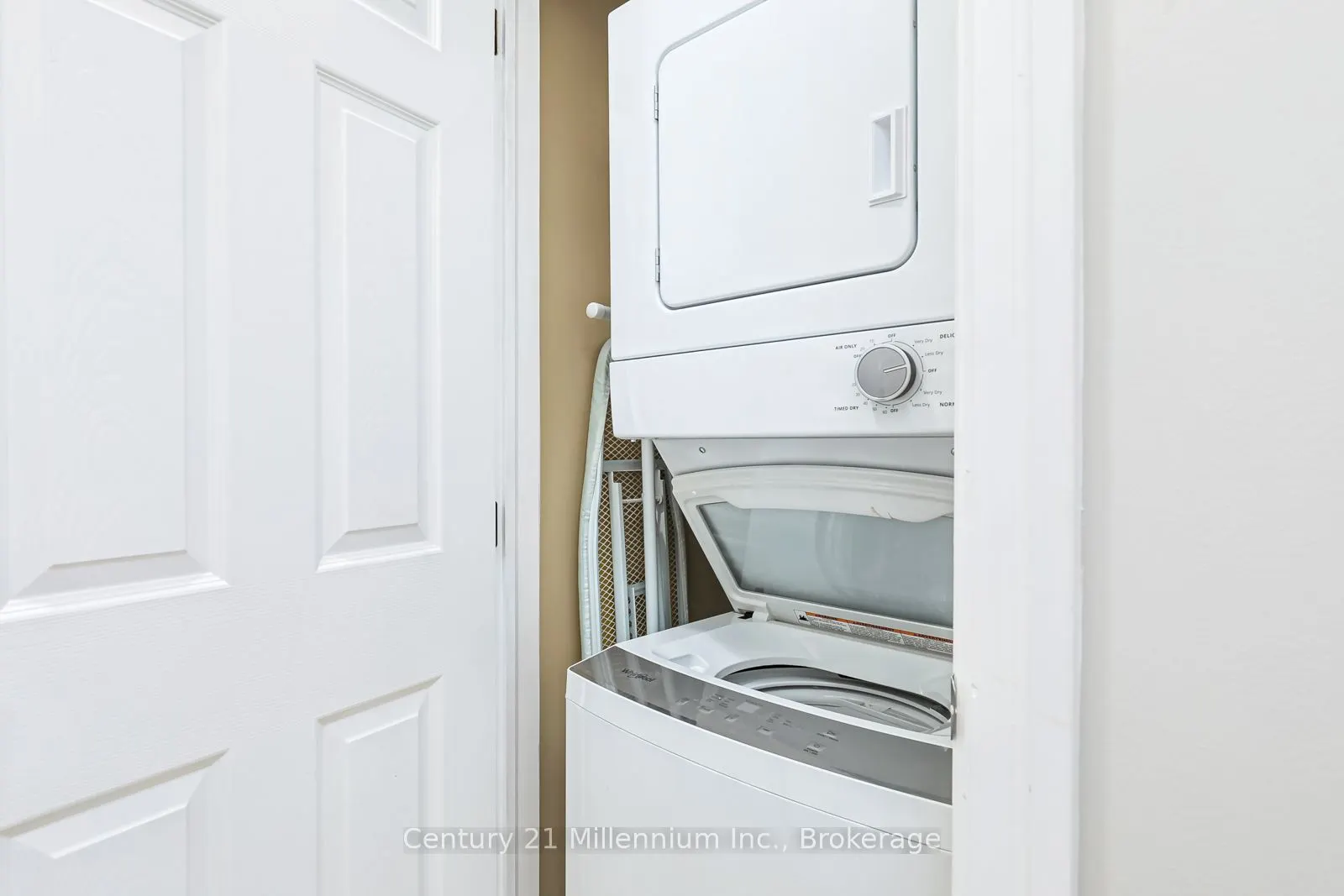 184 Snowbridge Way, #120