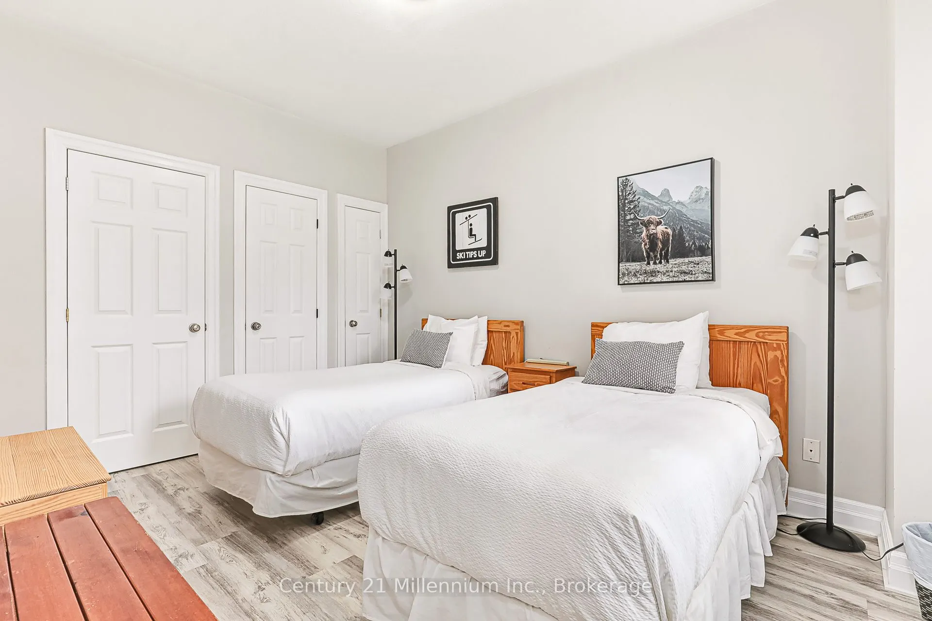 184 Snowbridge Way, #120