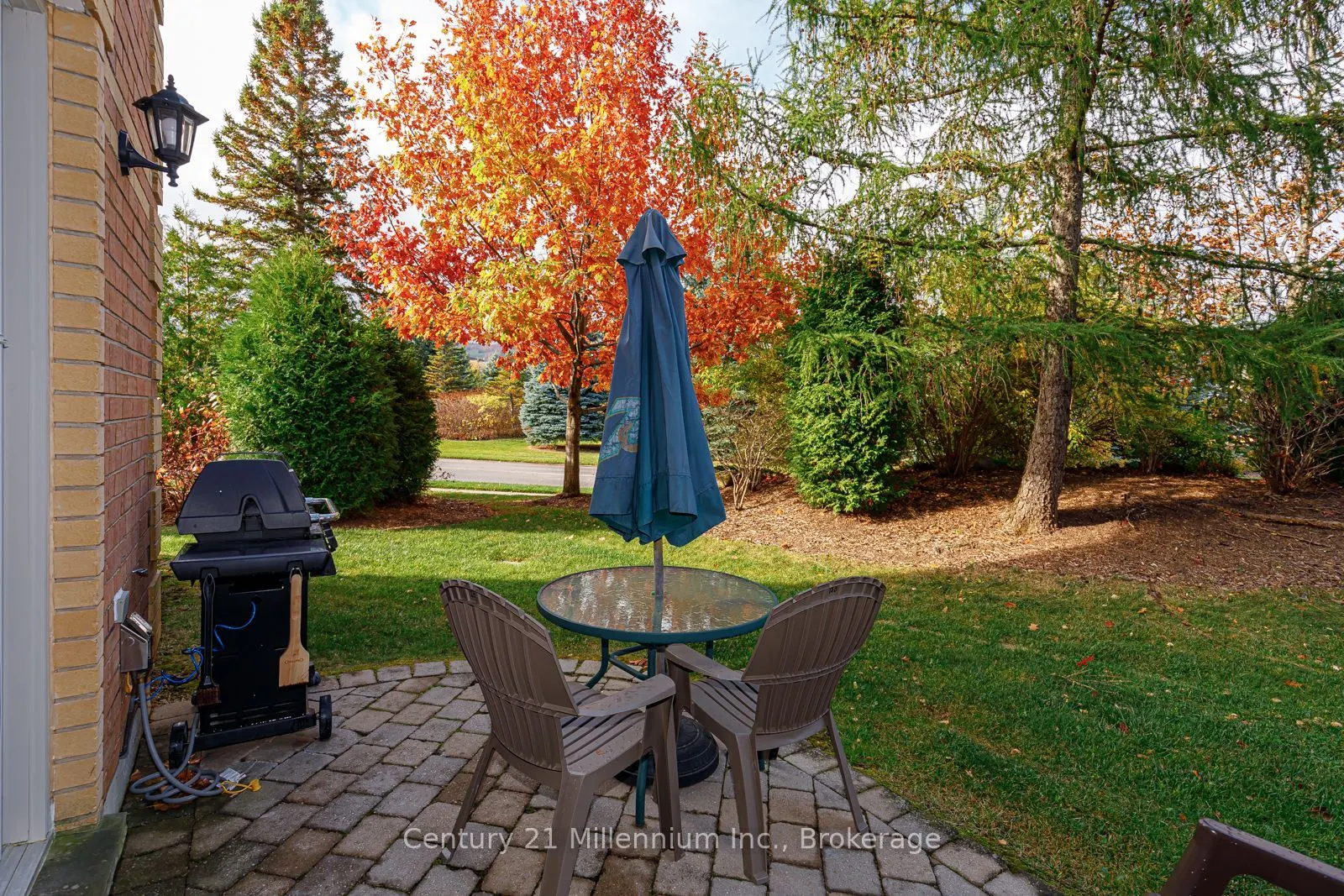 184 Snowbridge Way, #120