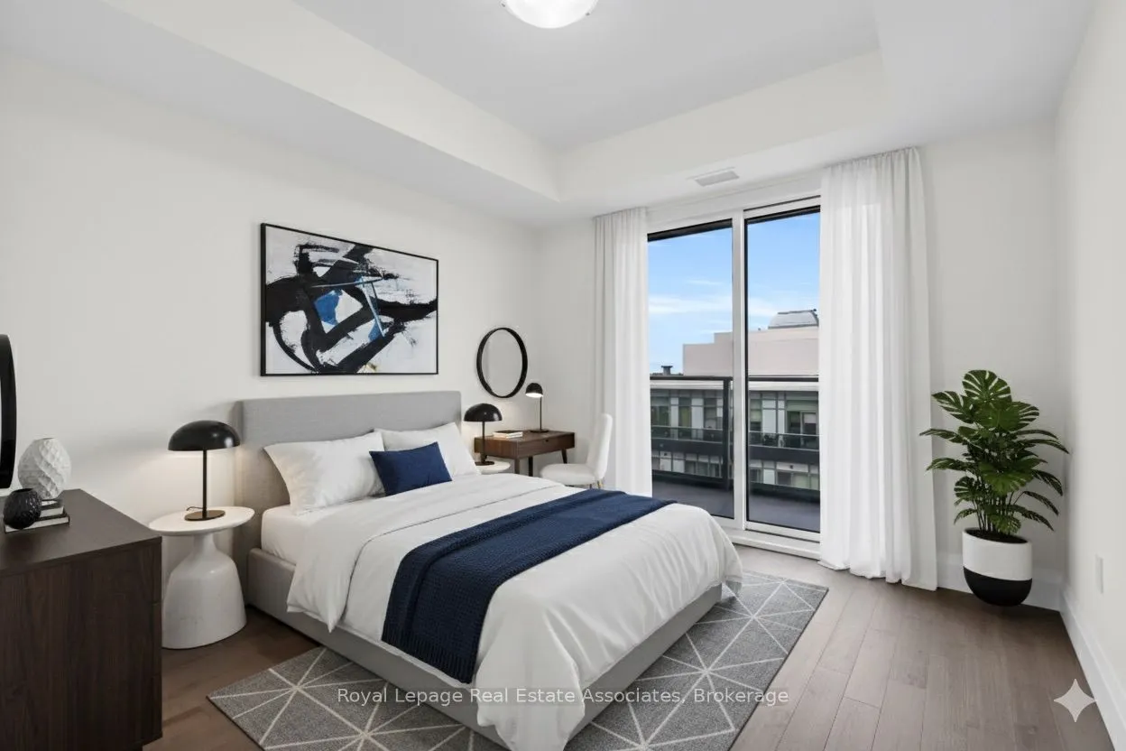 93 Arthur Street S, #1212