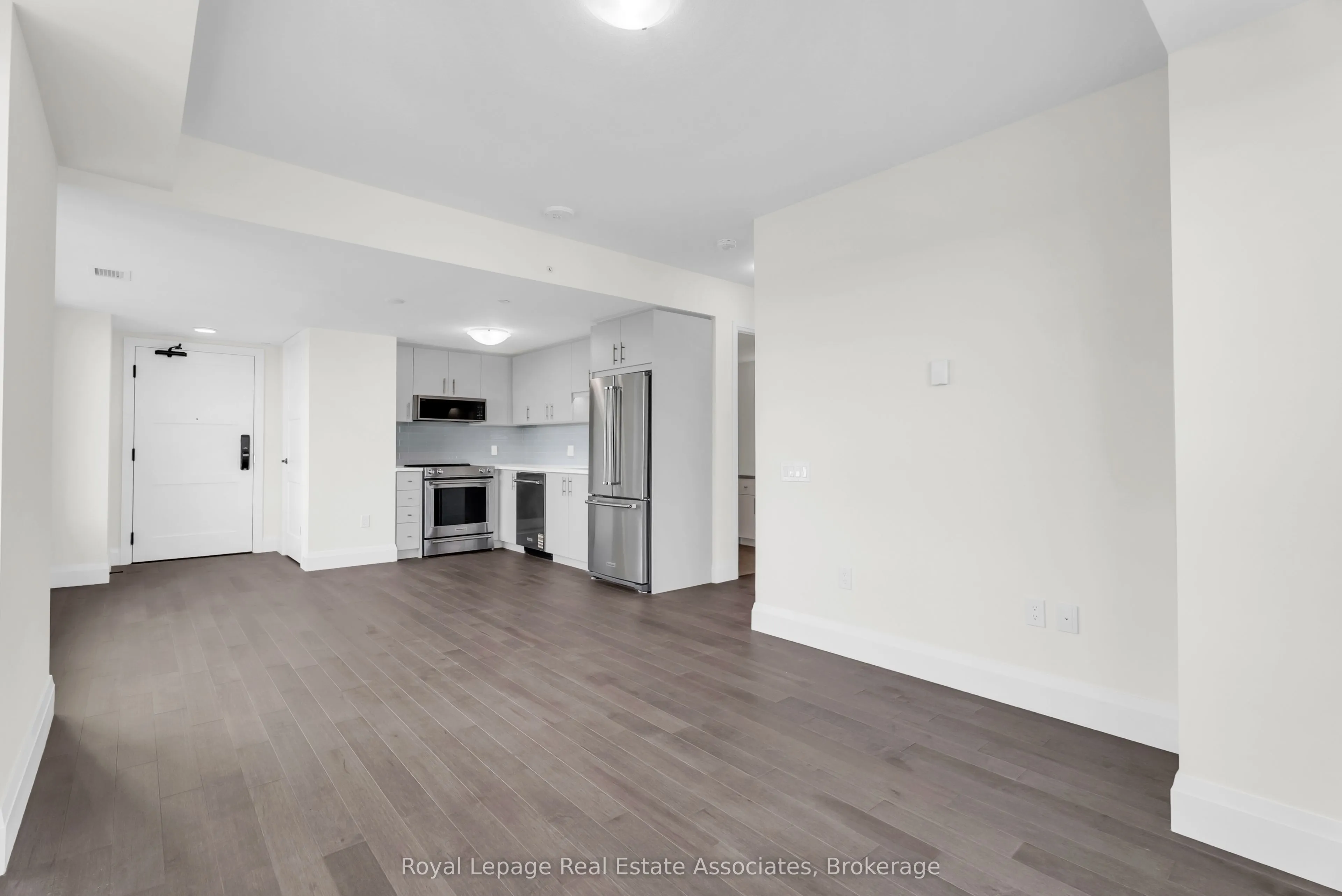 93 Arthur Street S, #1212