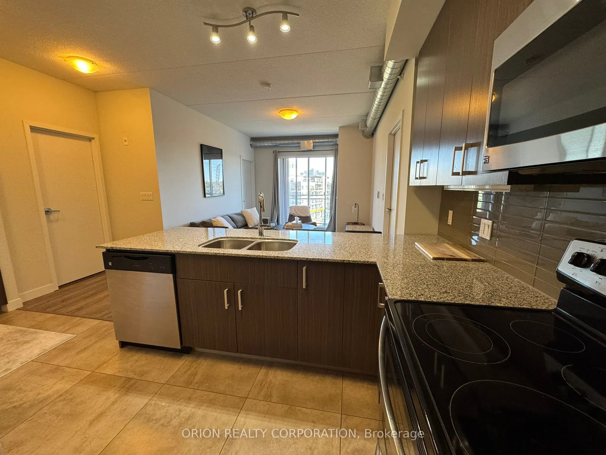 62 Balsam Street, #H405