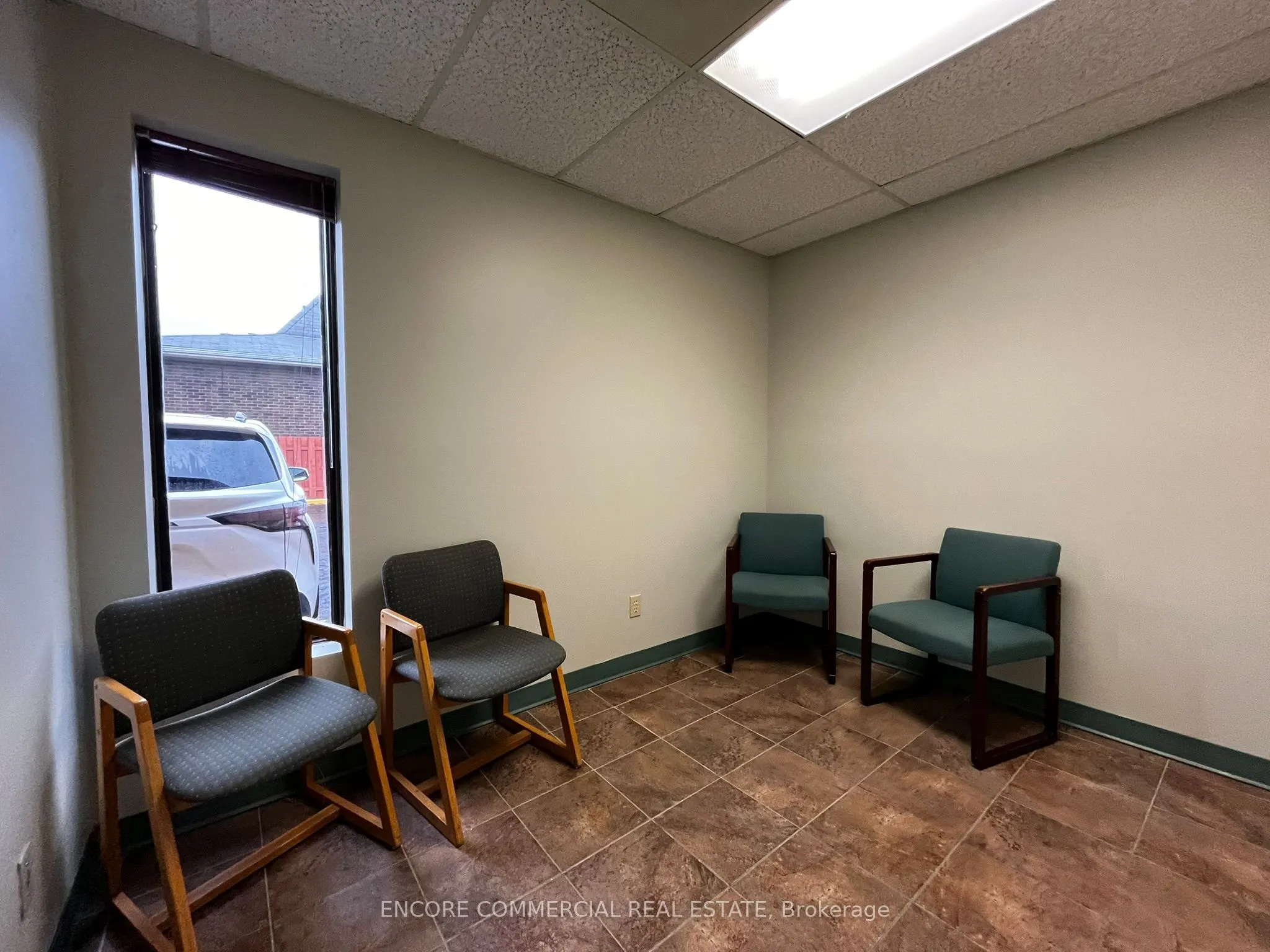 390 Mcarthur Avenue, #200 & 201