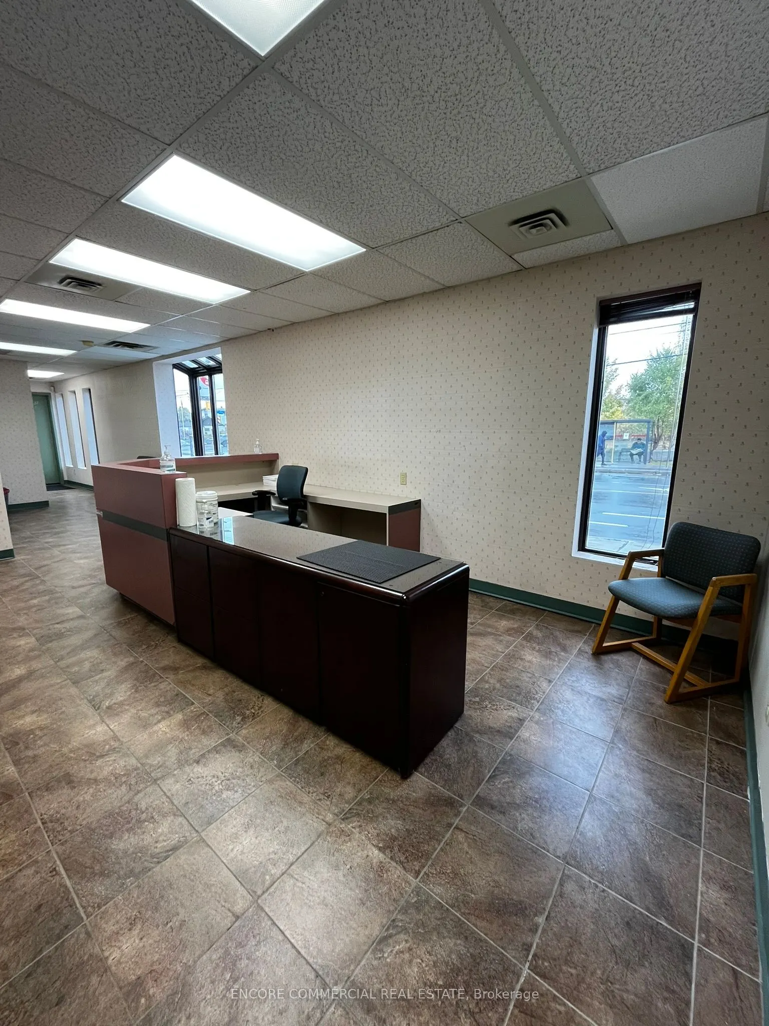 390 Mcarthur Avenue, #200 & 201