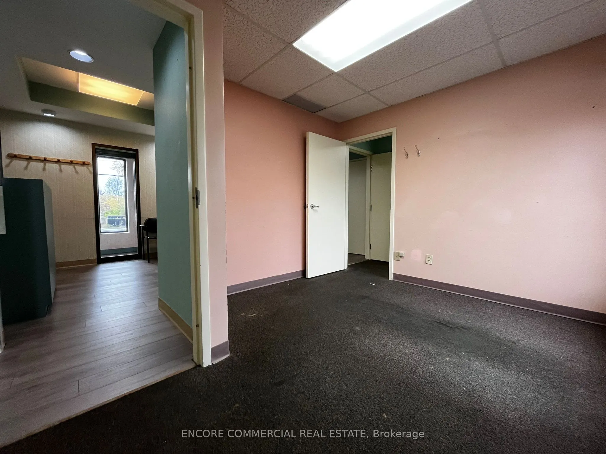 390 Mcarthur Avenue, #200 & 201