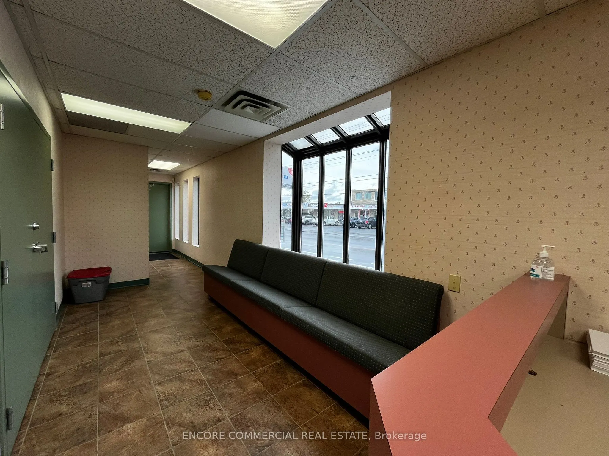 390 Mcarthur Avenue, #200 & 201