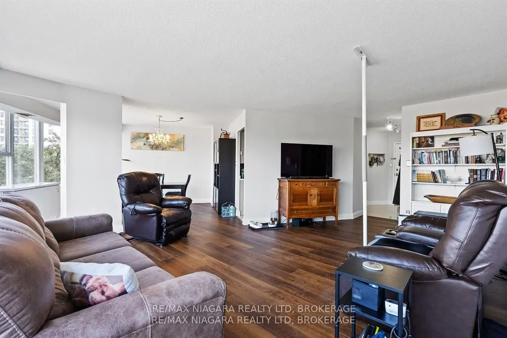 7 Gale Crescent, #201