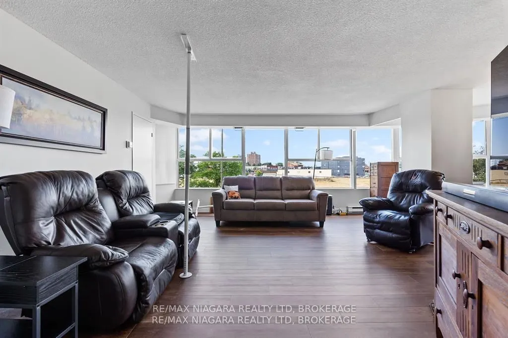 7 Gale Crescent, #201