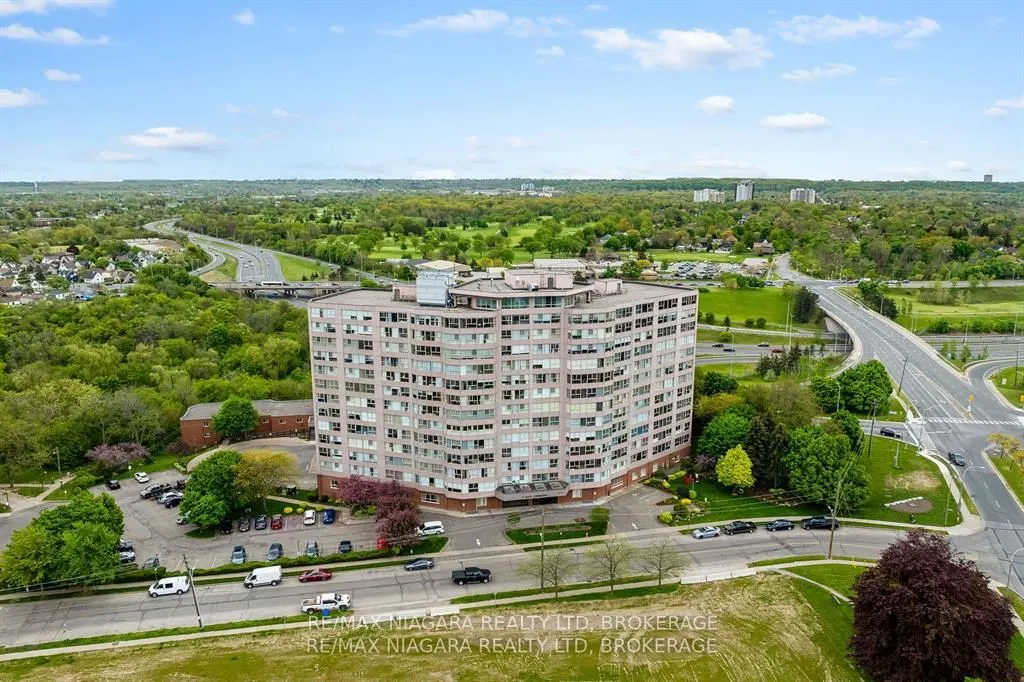 7 Gale Crescent, #201