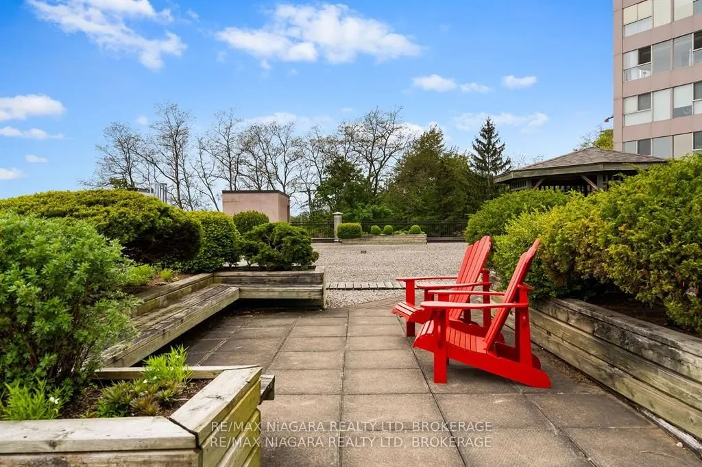 7 Gale Crescent, #201