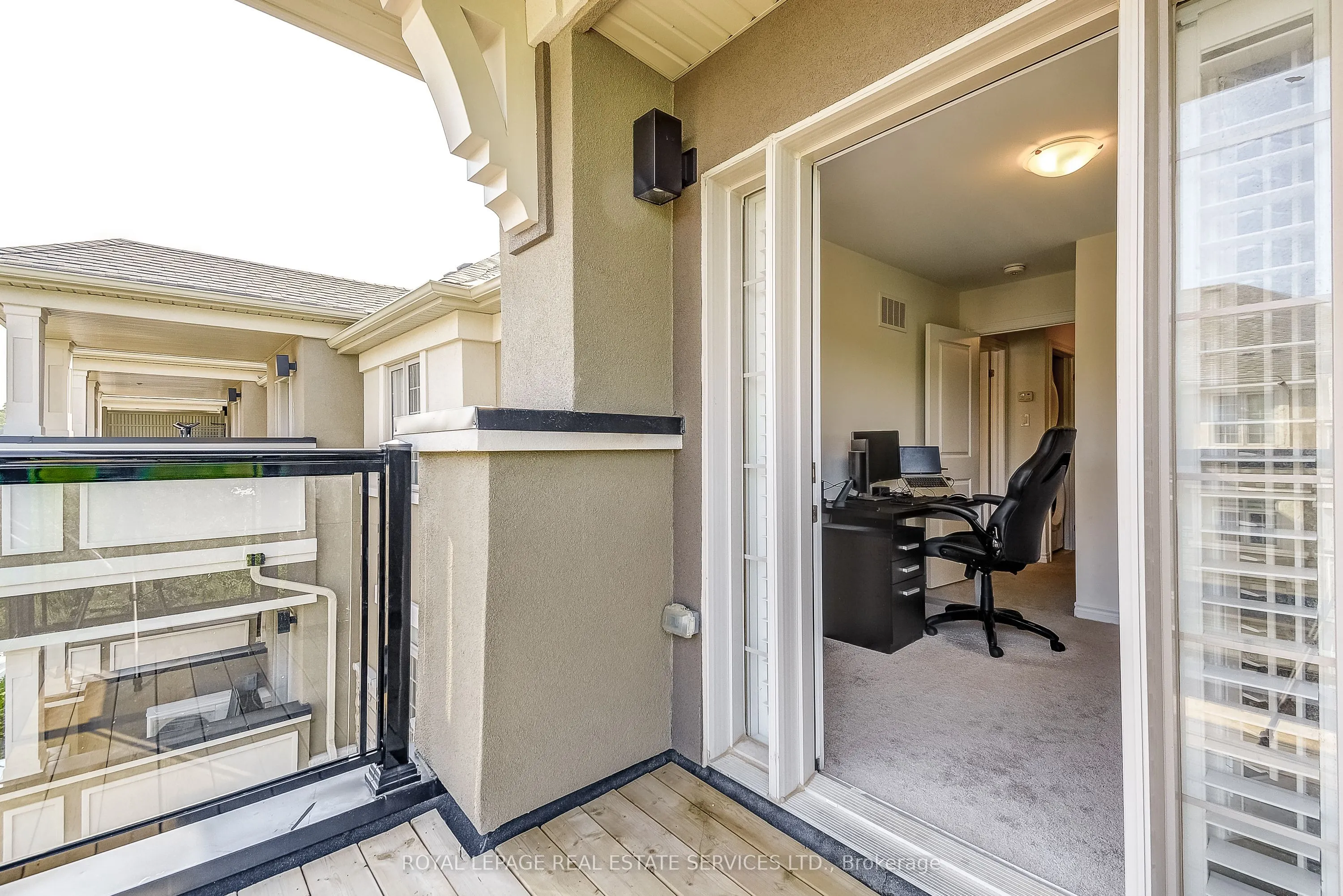 305 Garner Road W, #14